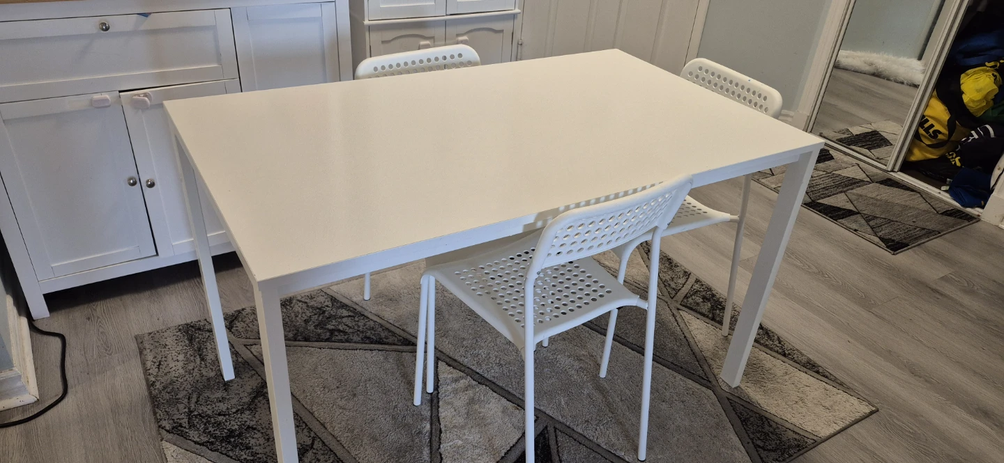 White Ikea Dining Table with 4 chairs - photo 2