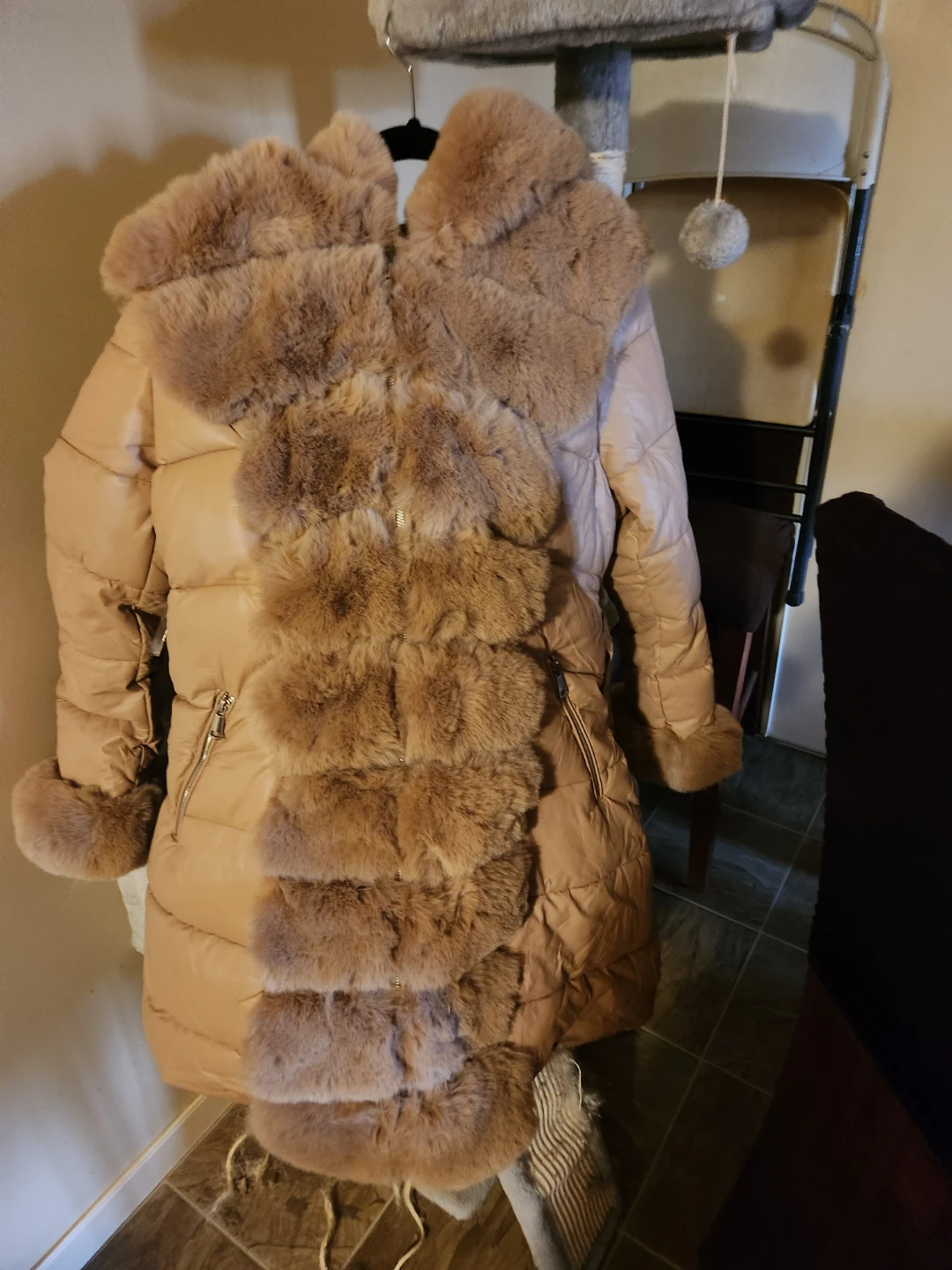 Women's Puffer Coat with Faux Fur Trim - photo 2