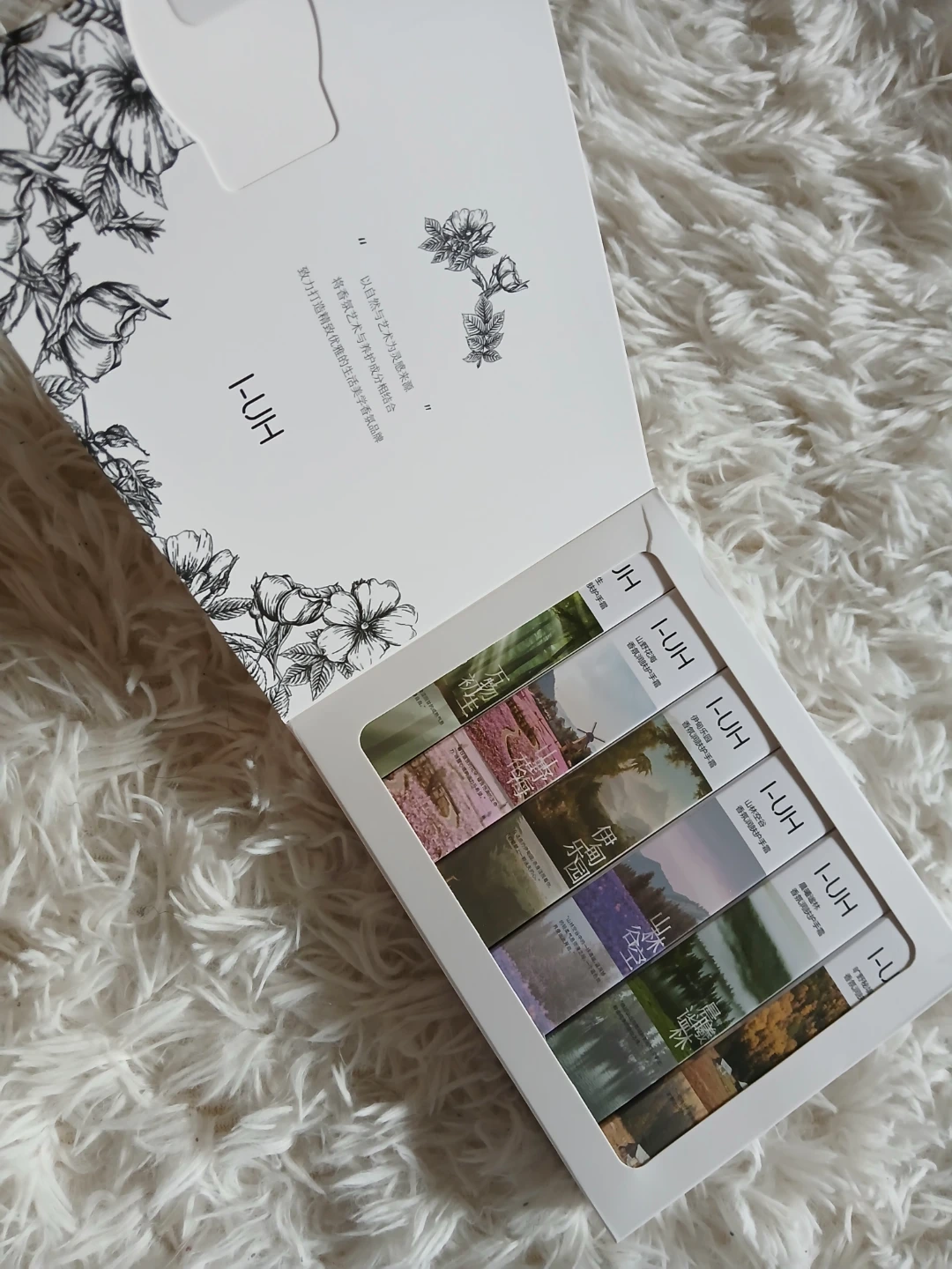 I-UH Scented Moist Hand Cream Gift Set - photo 2