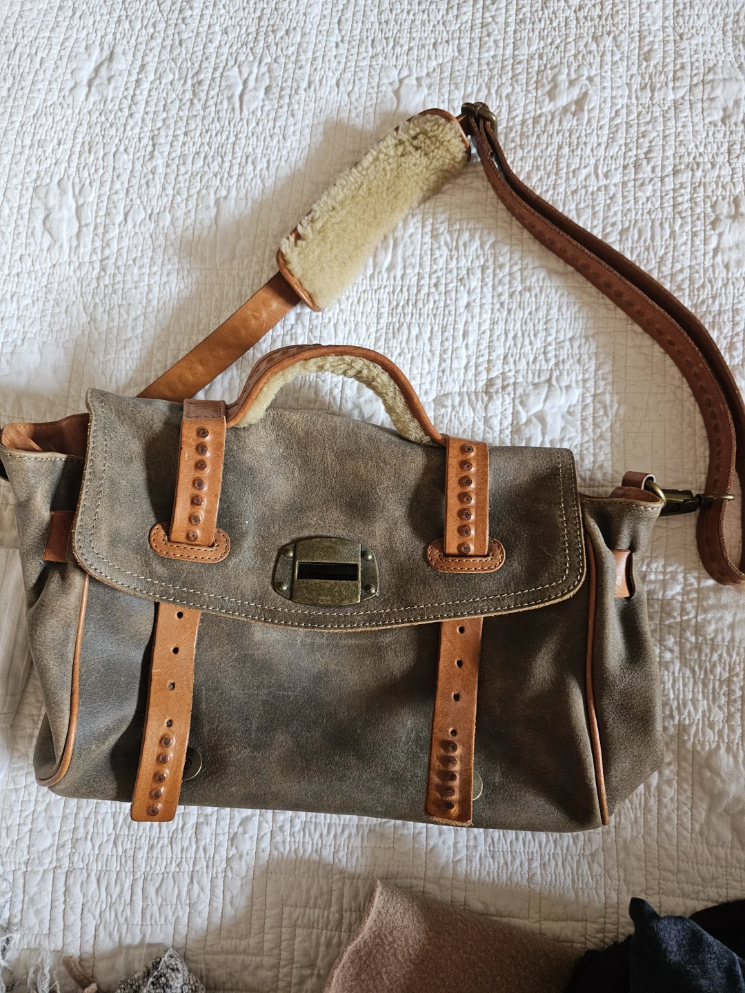 Australia Luxe Messenger Bag - photo 5
