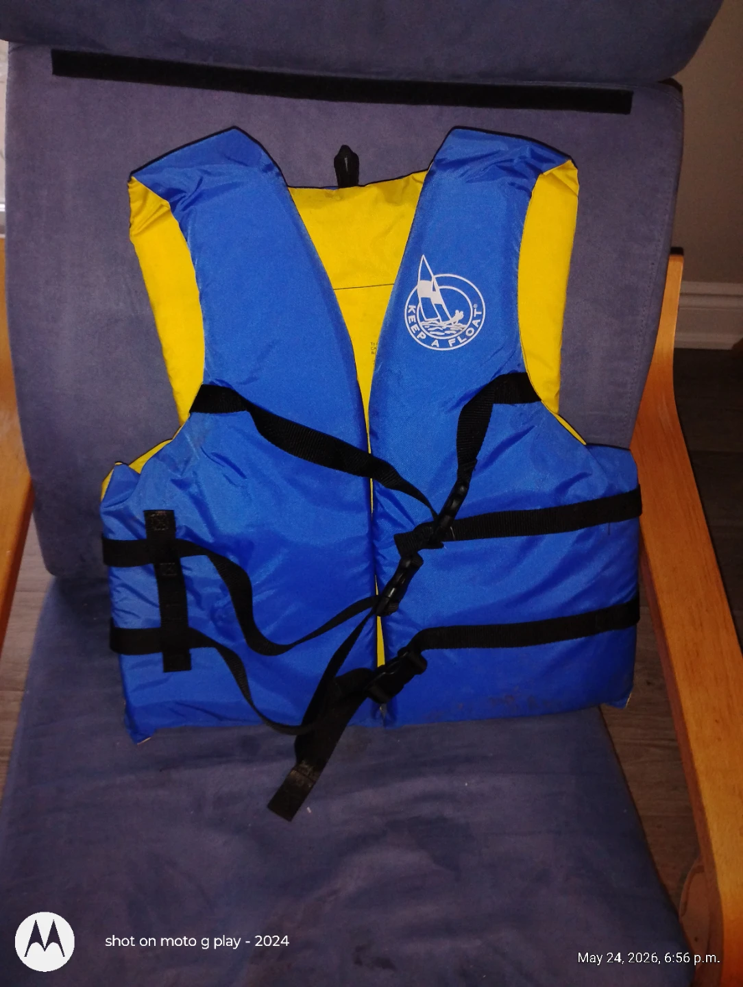 Canadian Recreation Products Inc. Personal Flotation Device - - photo 3