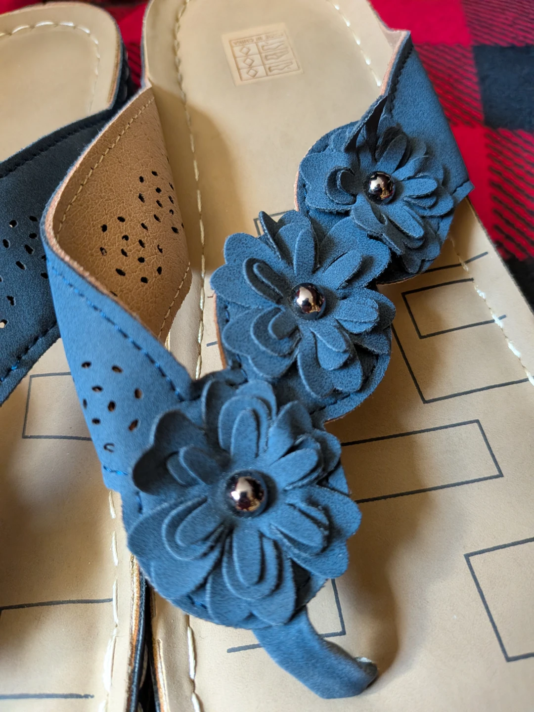 Women's Blue Flip Flop Sandals with Flower Embellishments