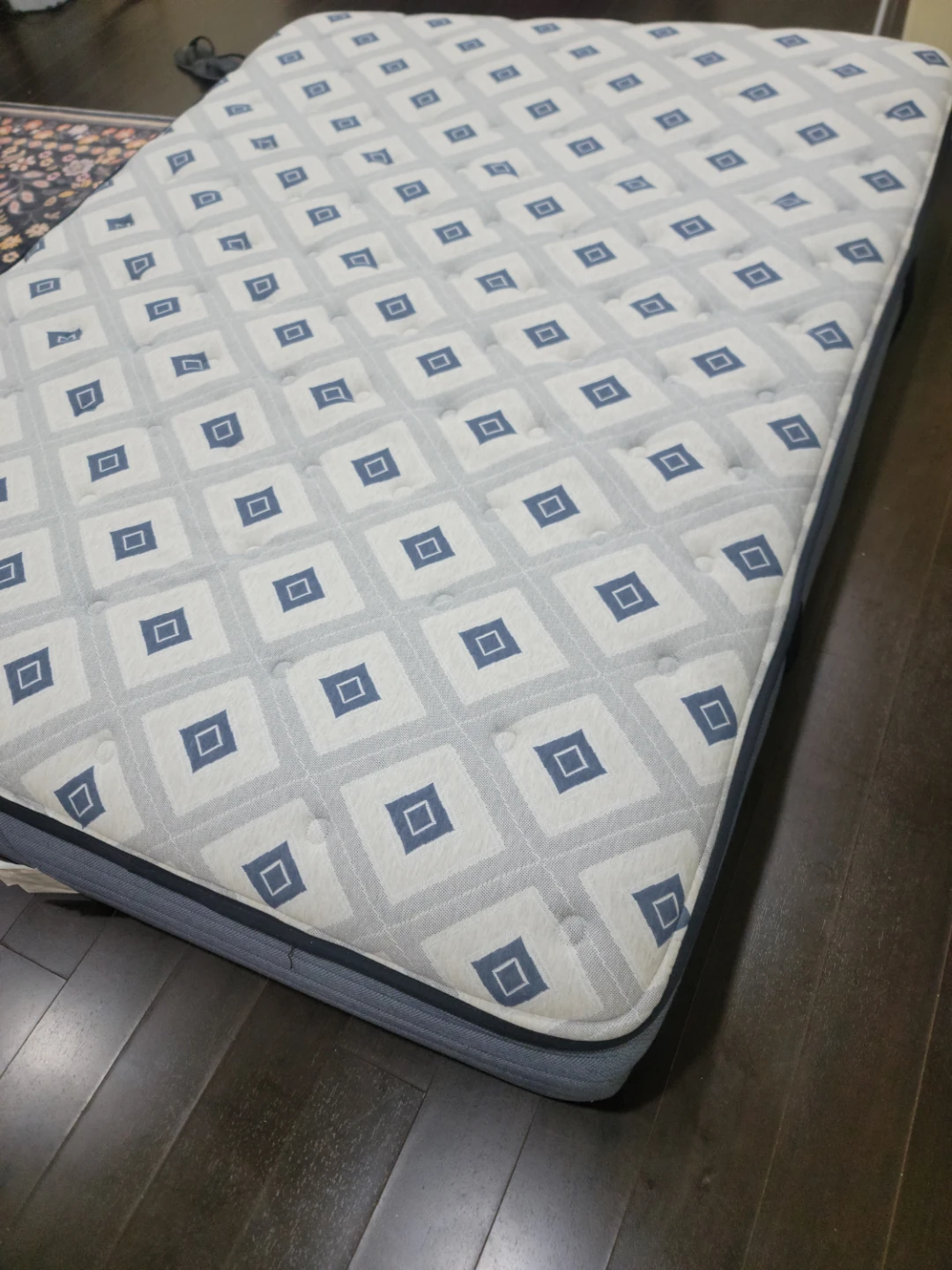Sealy Posturepedic Crown Mattress - photo 2
