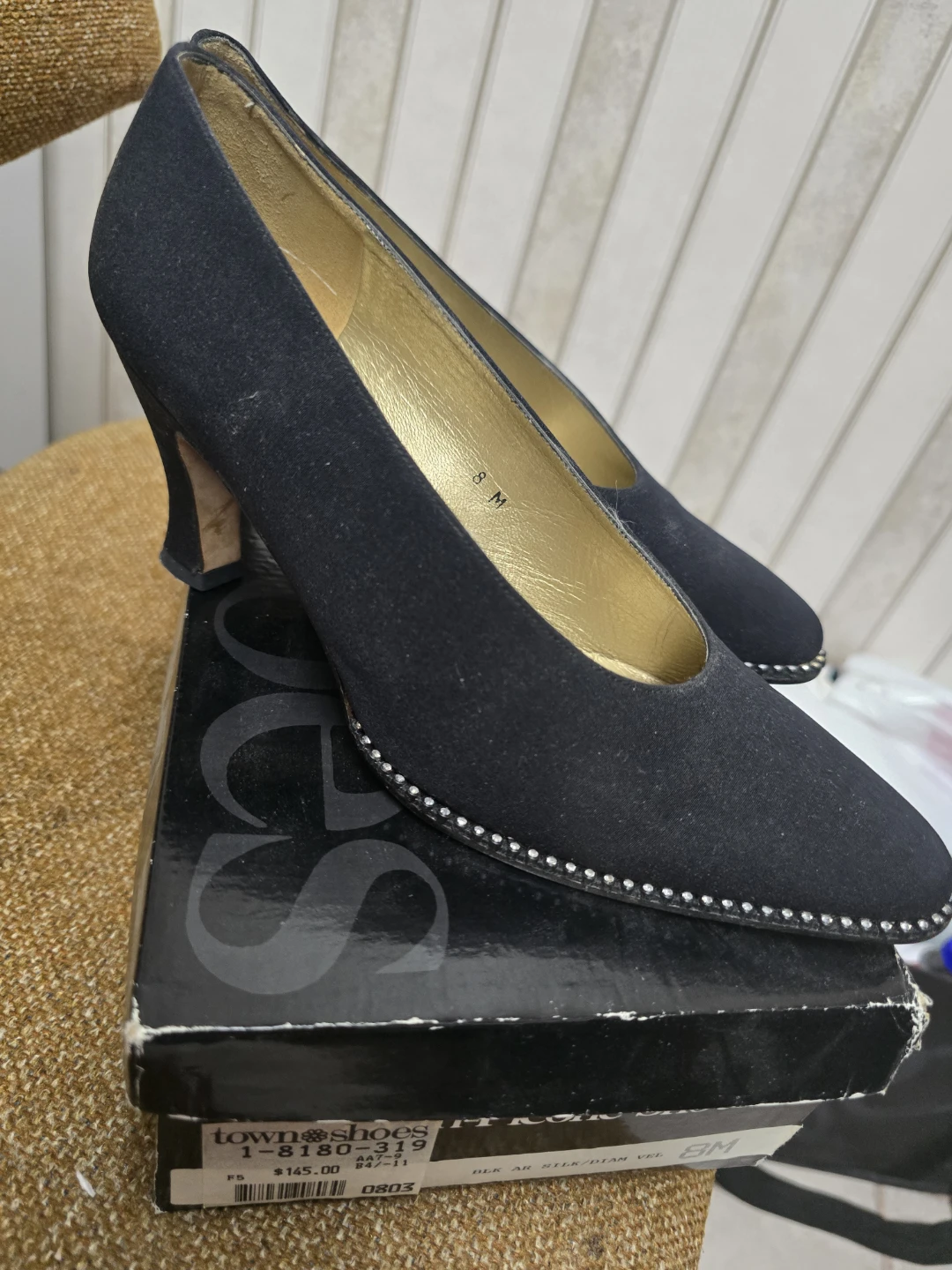 Evan-Picone Black Suede Heels Size 8M ( fits smaller)