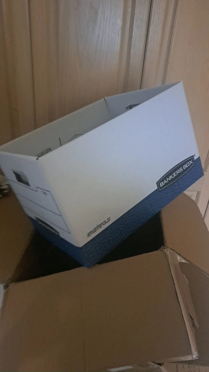 6 Solid Shipping Boxes & Banker boxes - photo 3
