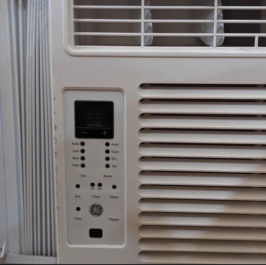 Frigidaire Window Air Conditioner and LG - photo 2
