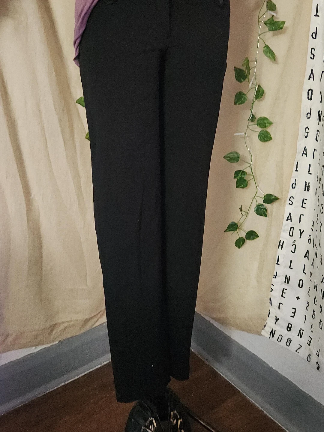 Women's Purple Ruffled V-Neck Blouse and Black Pants Set - photo 3