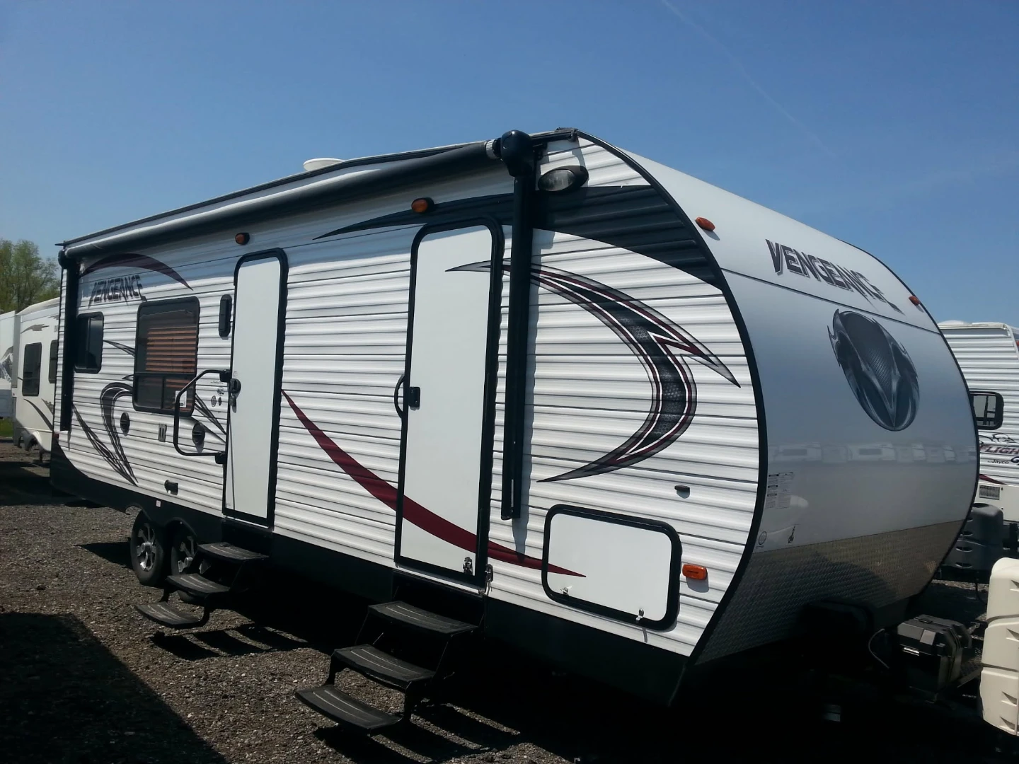 Forest River Vengeance Toy Hauler 25 ft - photo 4