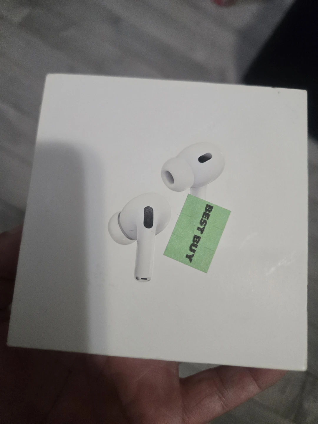 Apple AirPods Pro (2nd generation) with MagSafe Charging Case - photo 2