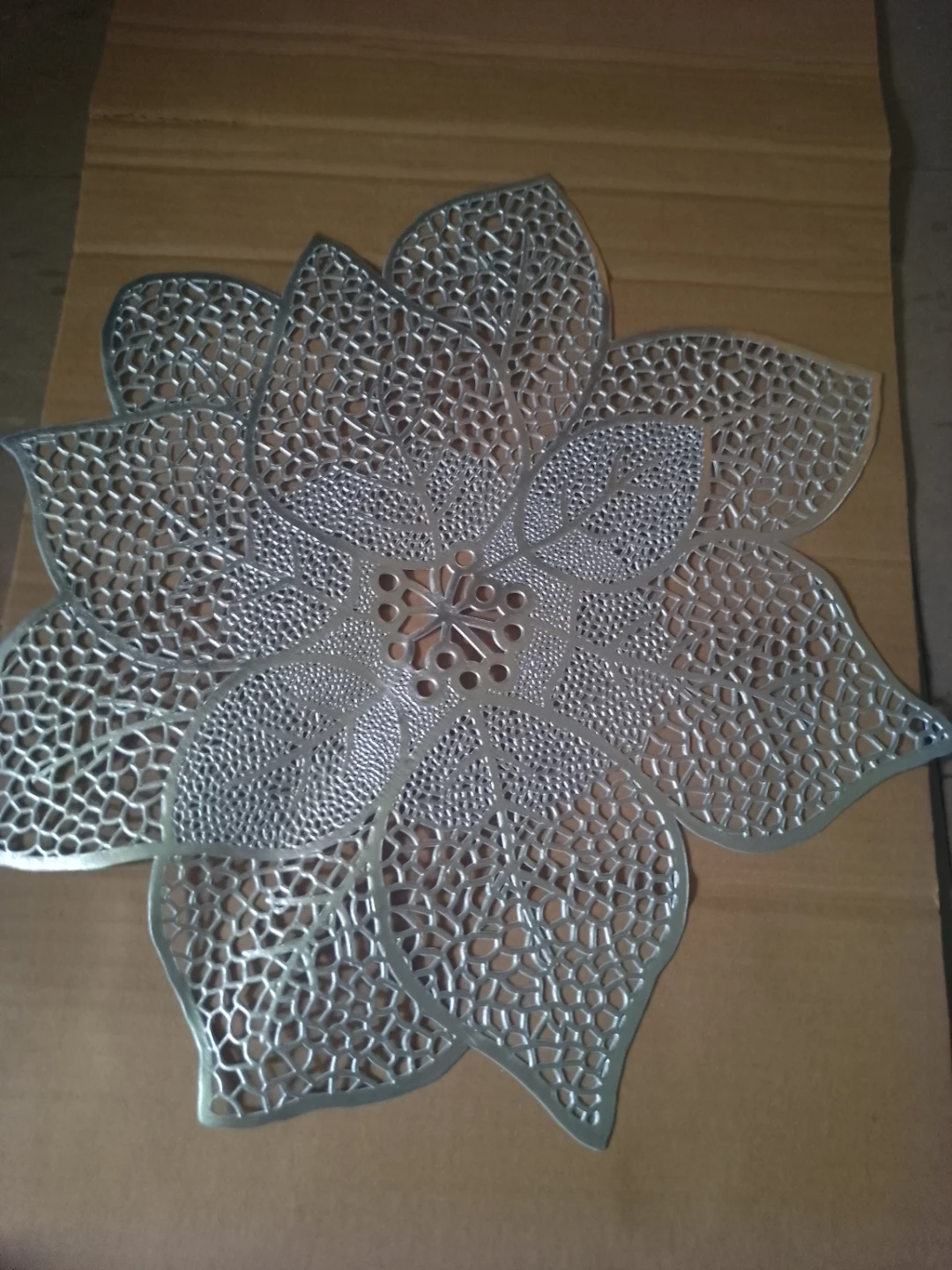 Set of 4 Silver Floral Placemats