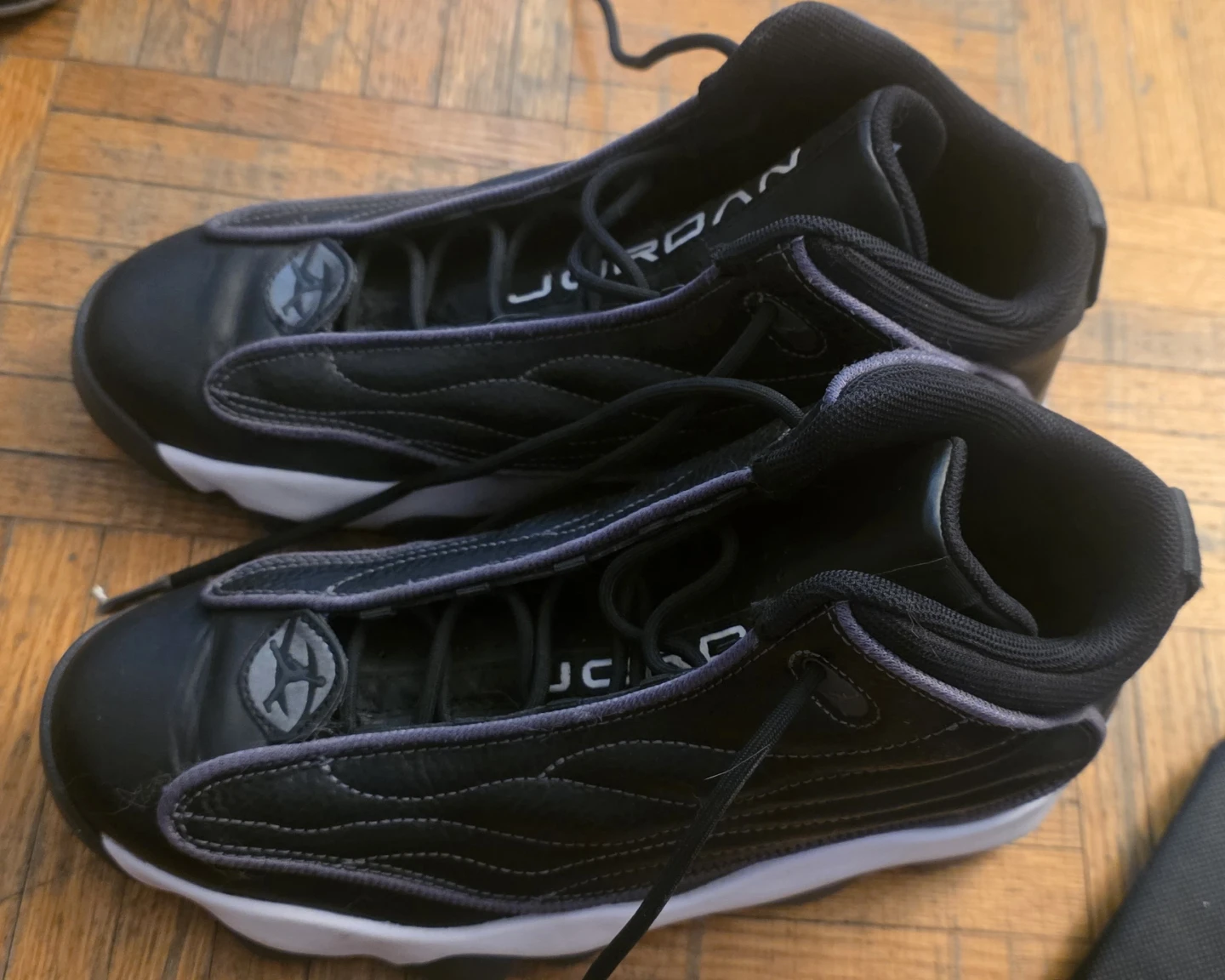 Jordan DC7911-002 Kids' Basketball Shoes
