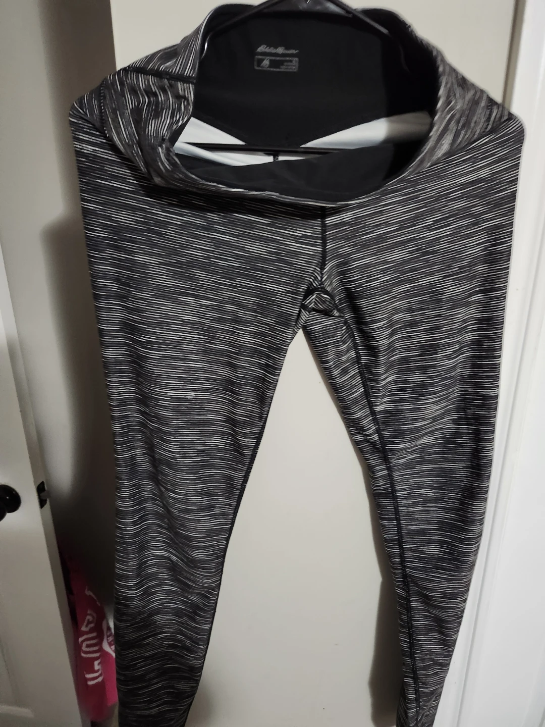 $5 women eddie bauer leggings (S)