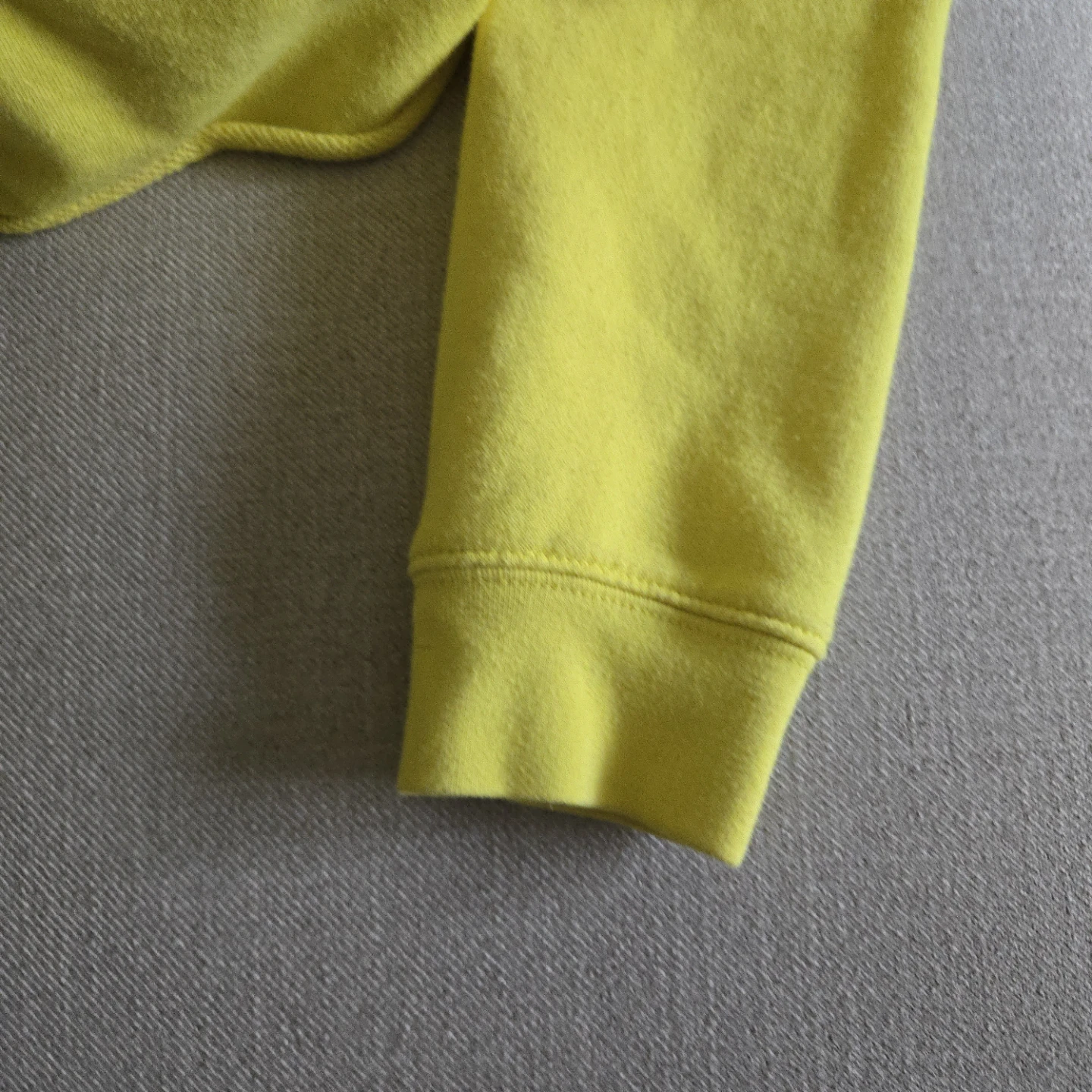 Calvin Klein Jeans Yellow Hoodie Size M - photo 4