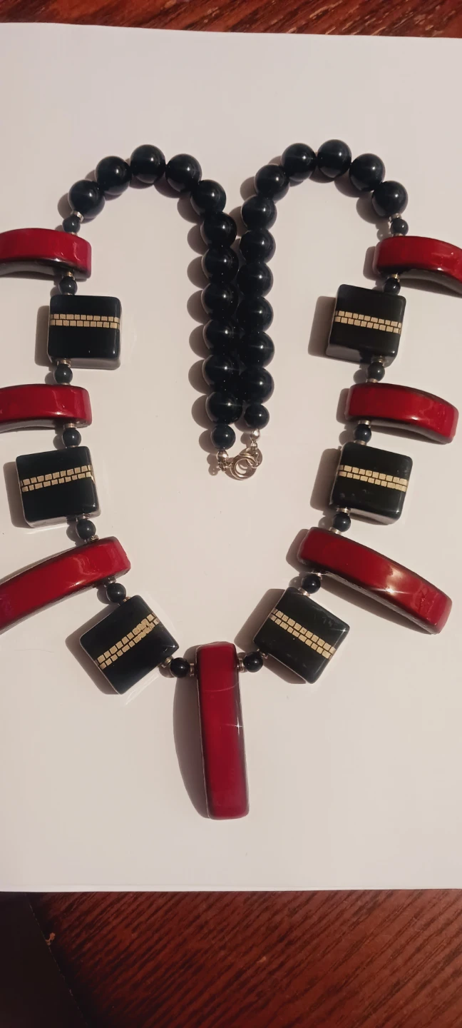 Art Deco Revival Japan Signed Red & Black Beaded Necklace - photo 2