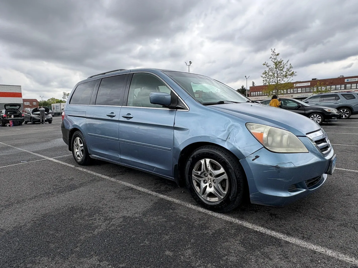 Blue Honda Odyssey 2005 Minivan - photo 5