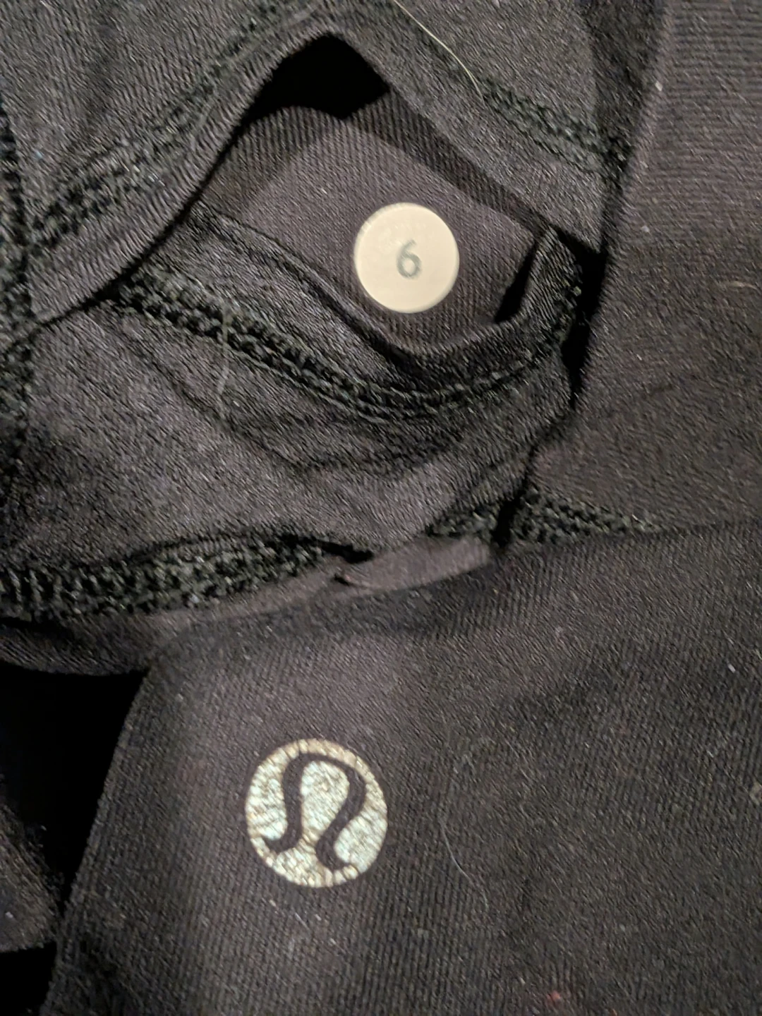 Lululemon Black Leggings Size 6 - photo 4