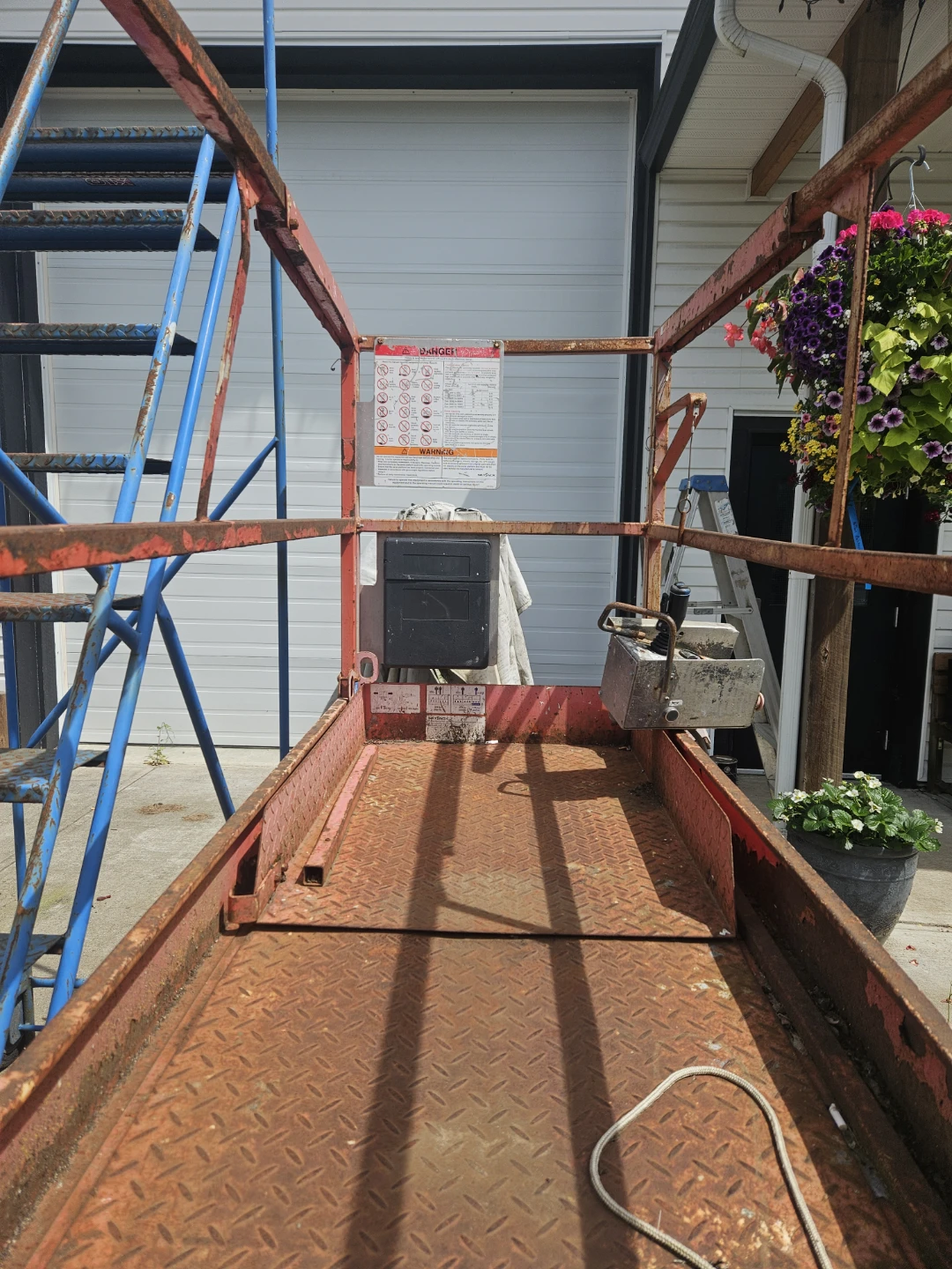 Skyjack Scissor Lift 3227 - photo 2