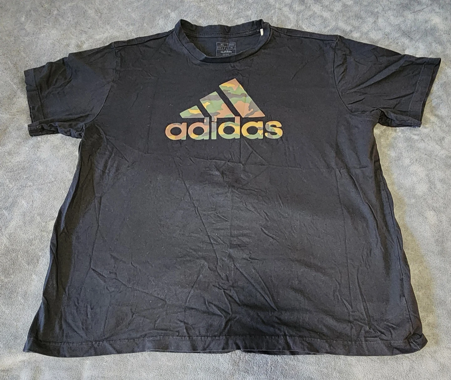 Adidas Black Camo Logo T-Shirt XL