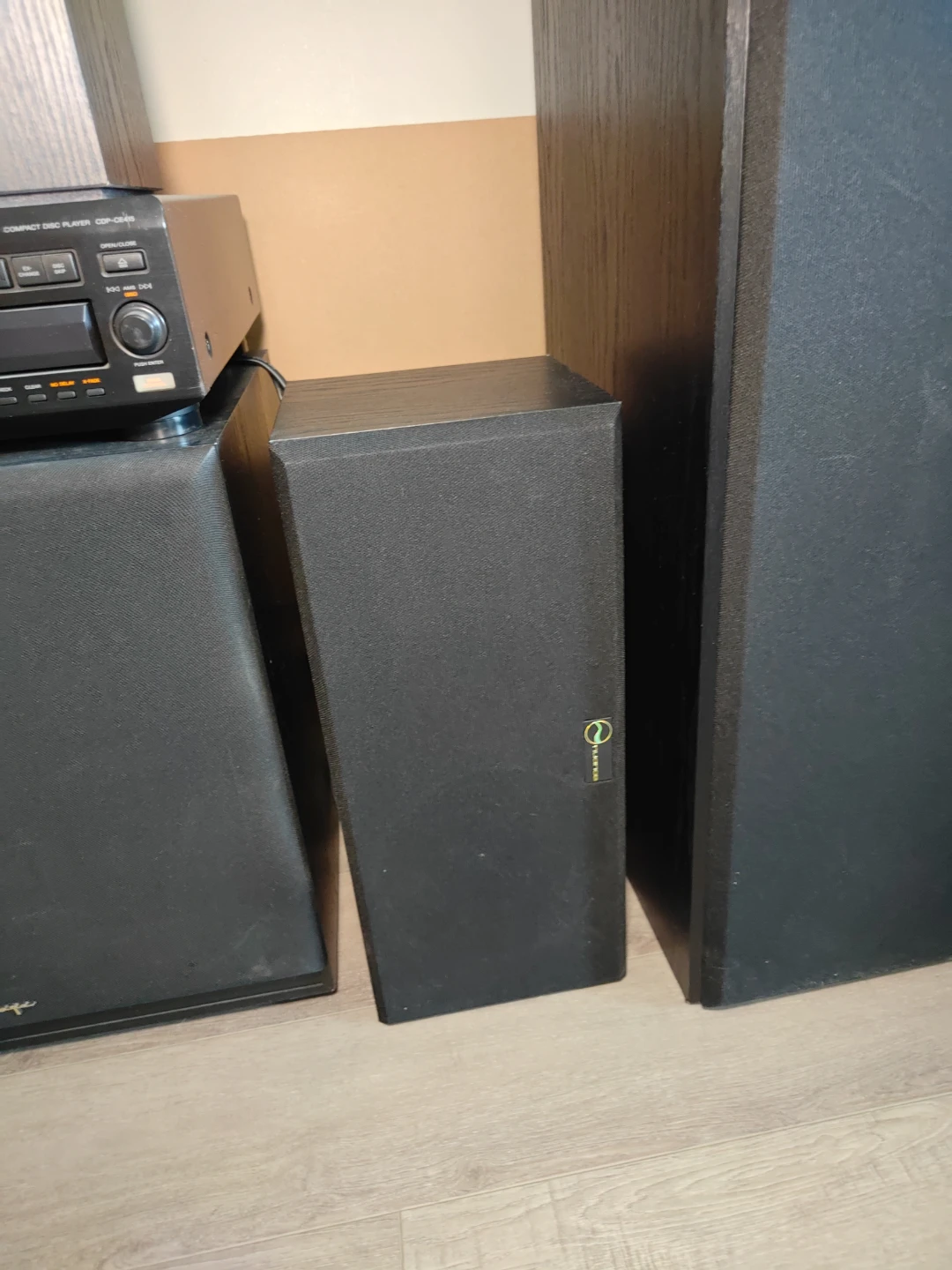 Home Theatre Audio Equipment - Free - photo 4