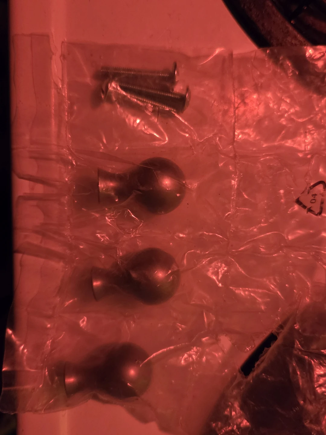 3 Drawer Pulls / Knobs with Screws - photo 2