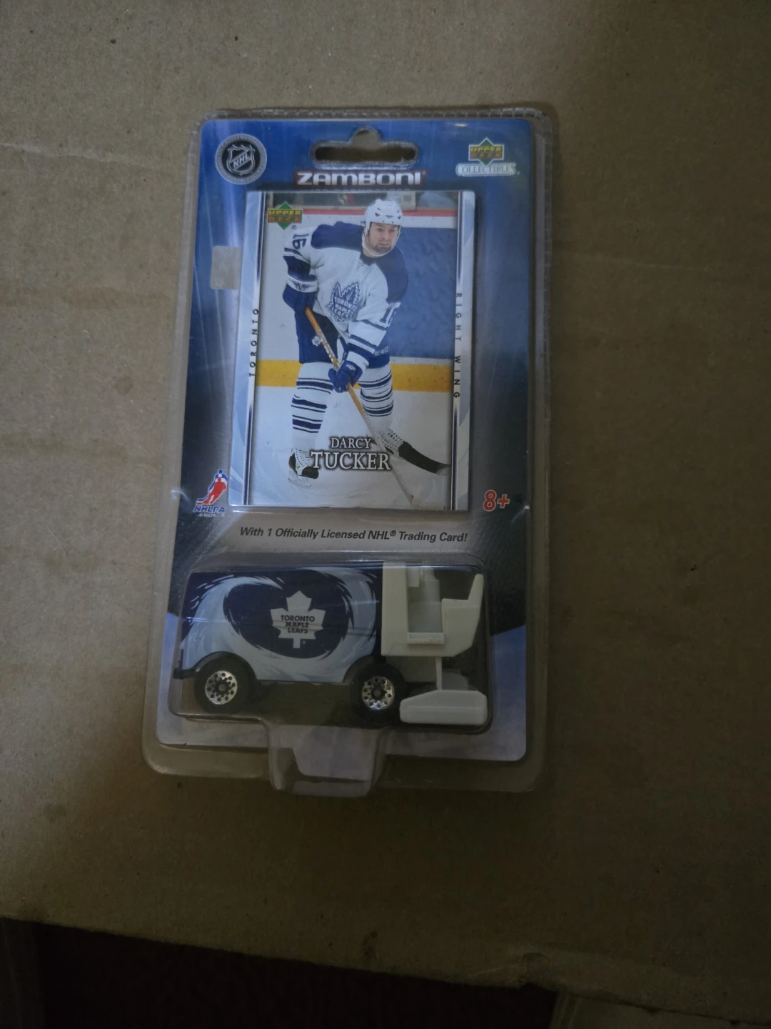 Upper Deck Zamboni Toronto Maple Leafs Hockey Card & Truck Set