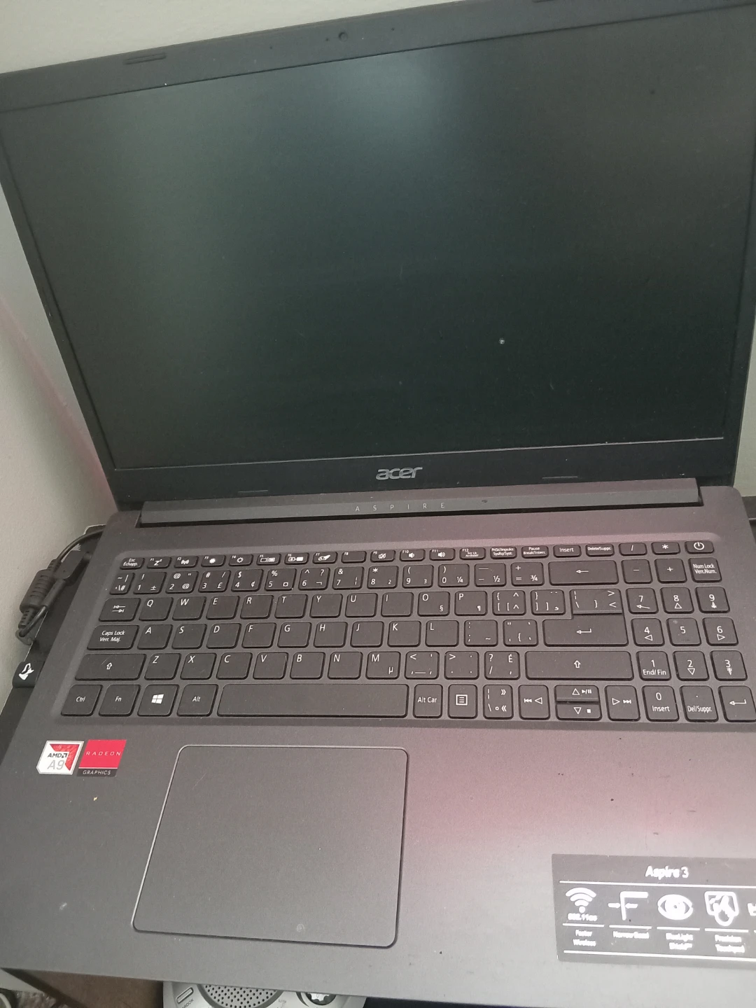 Acer Aspire 3 Laptop with AMD Radeon A9 Graphics