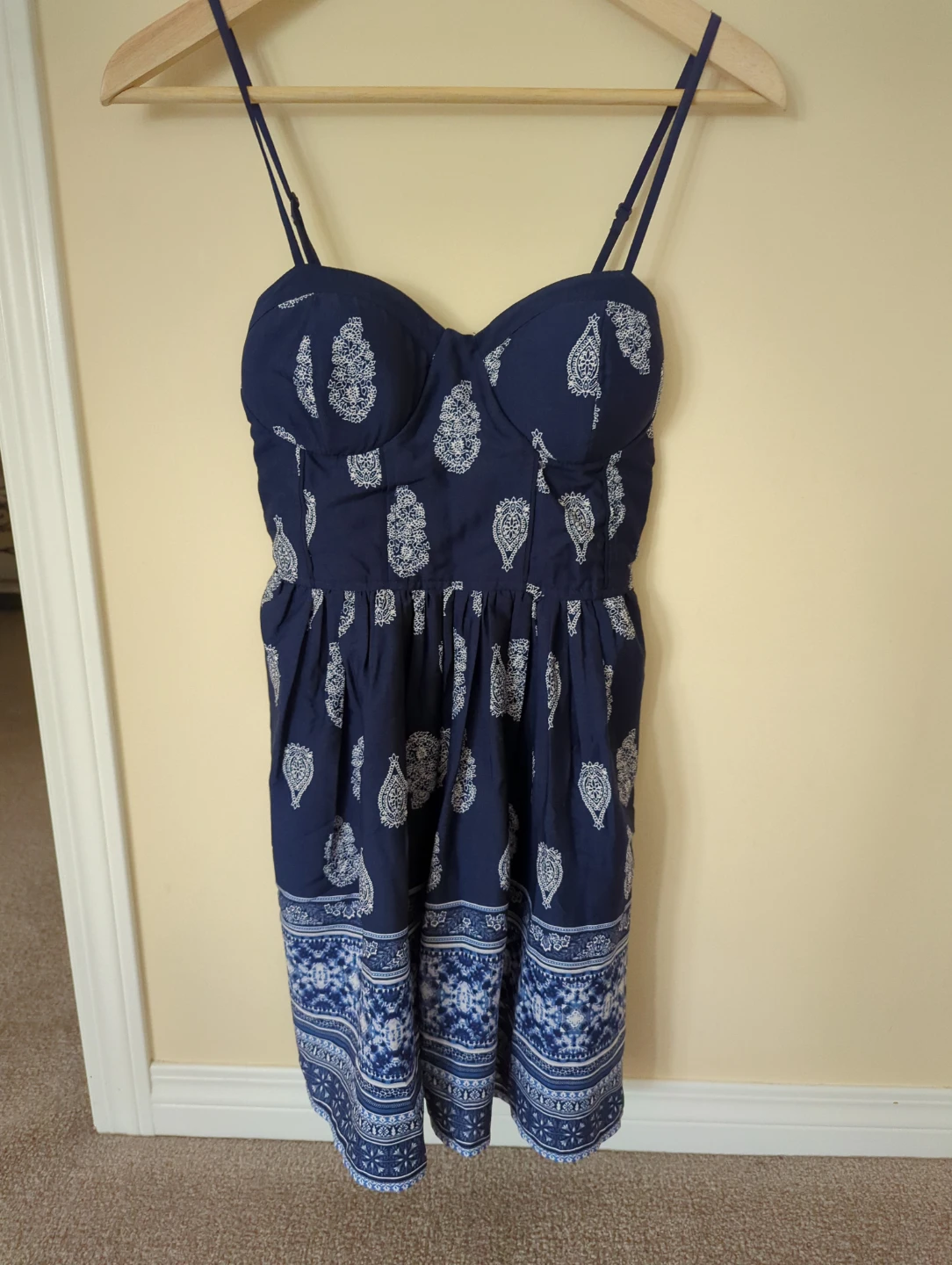 Assorted Women's Clothing Bundle - photo 3