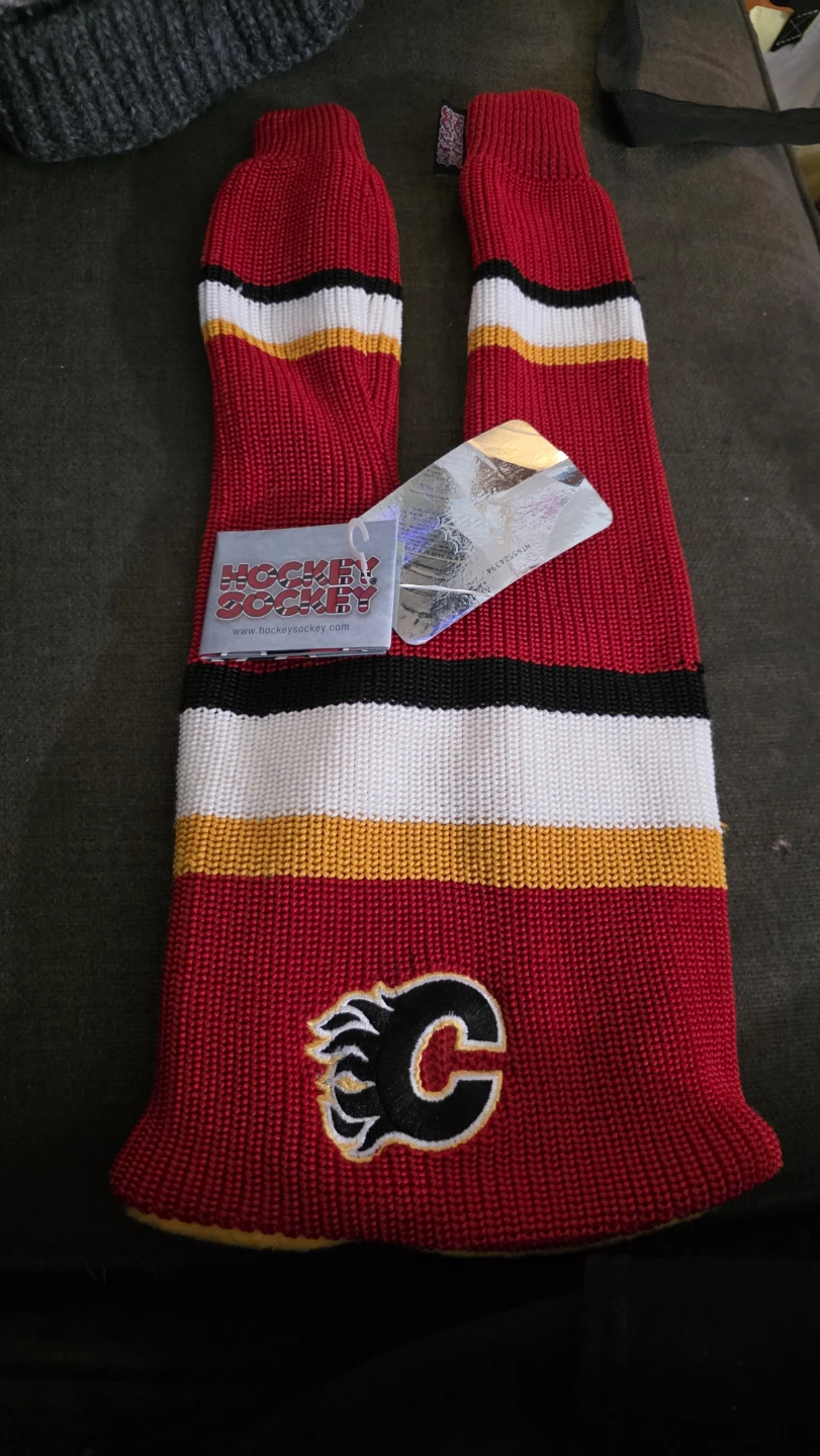 Calgary Flames Hockey Sockey Reversable Toque