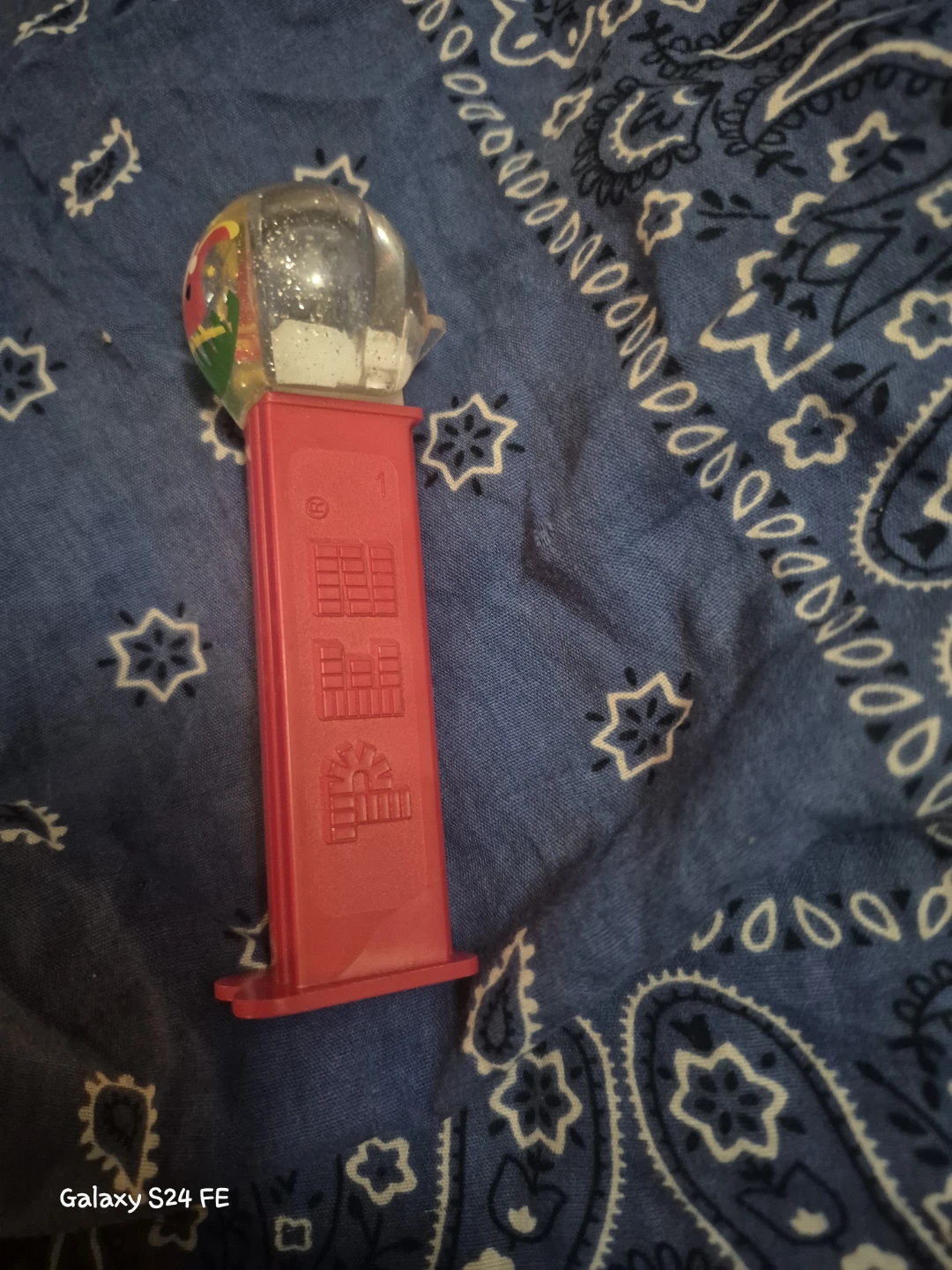 PEZ Santa Claus dispenser with globe top - photo 2