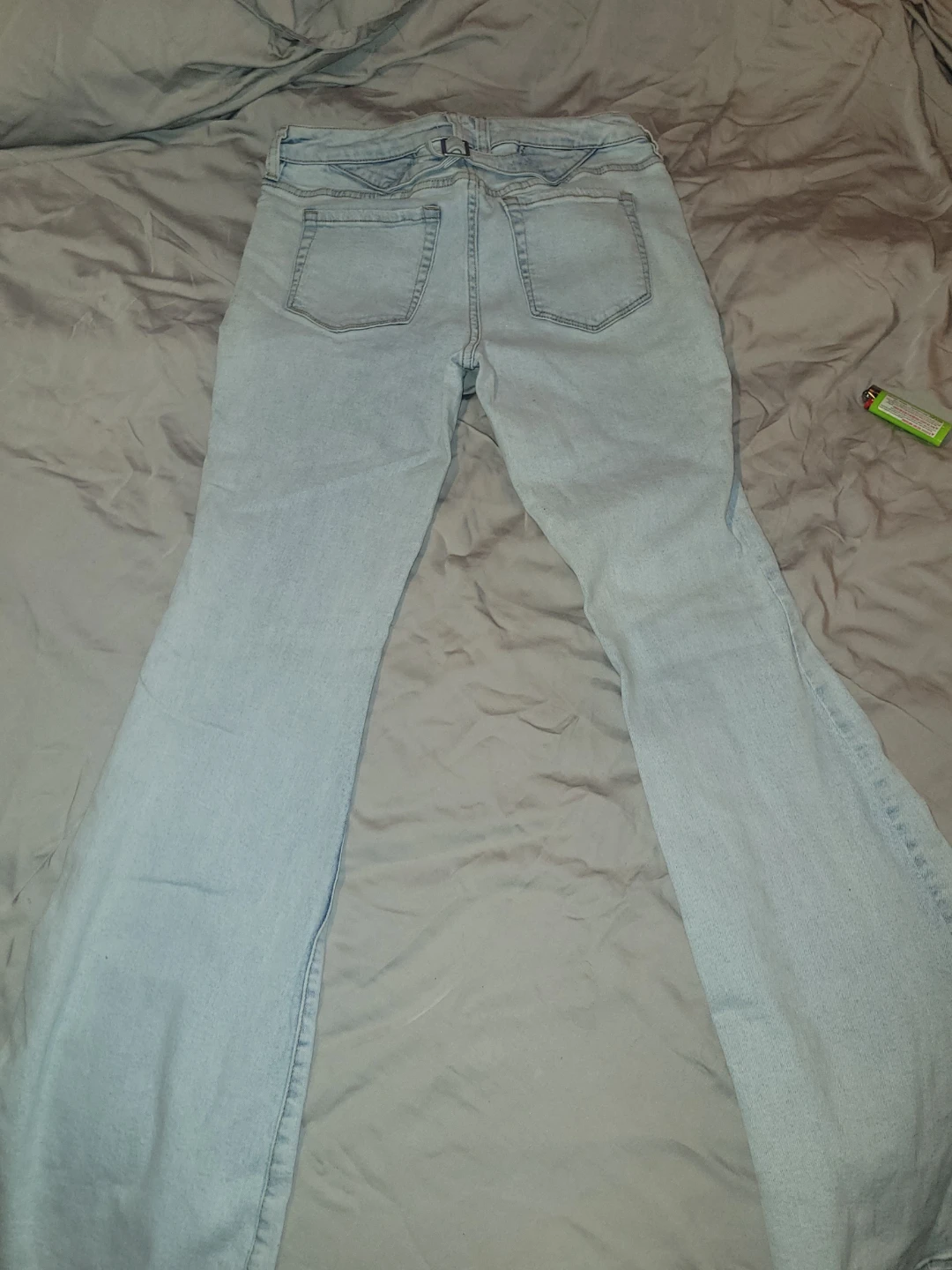 PacSun Light Wash Low Rise Flare Jeans - Size 28 - photo 2