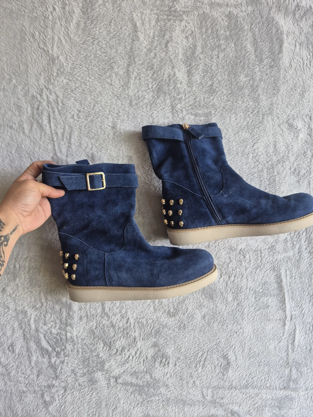 Alexander McQueen Blue Suede Boots with Gold Studs - photo 3