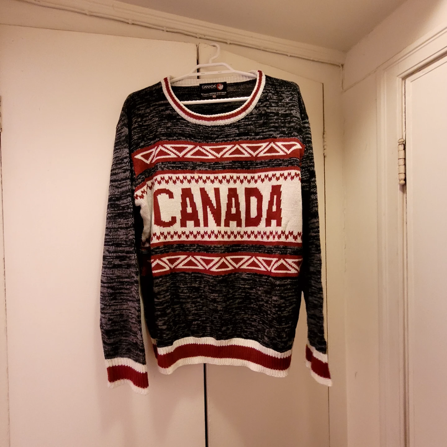 Canada Weathergear Sweater - L/G - photo 2