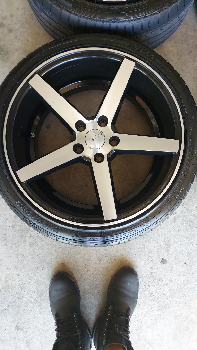 Set of 4 NOX Wheels with Duraturn Tires