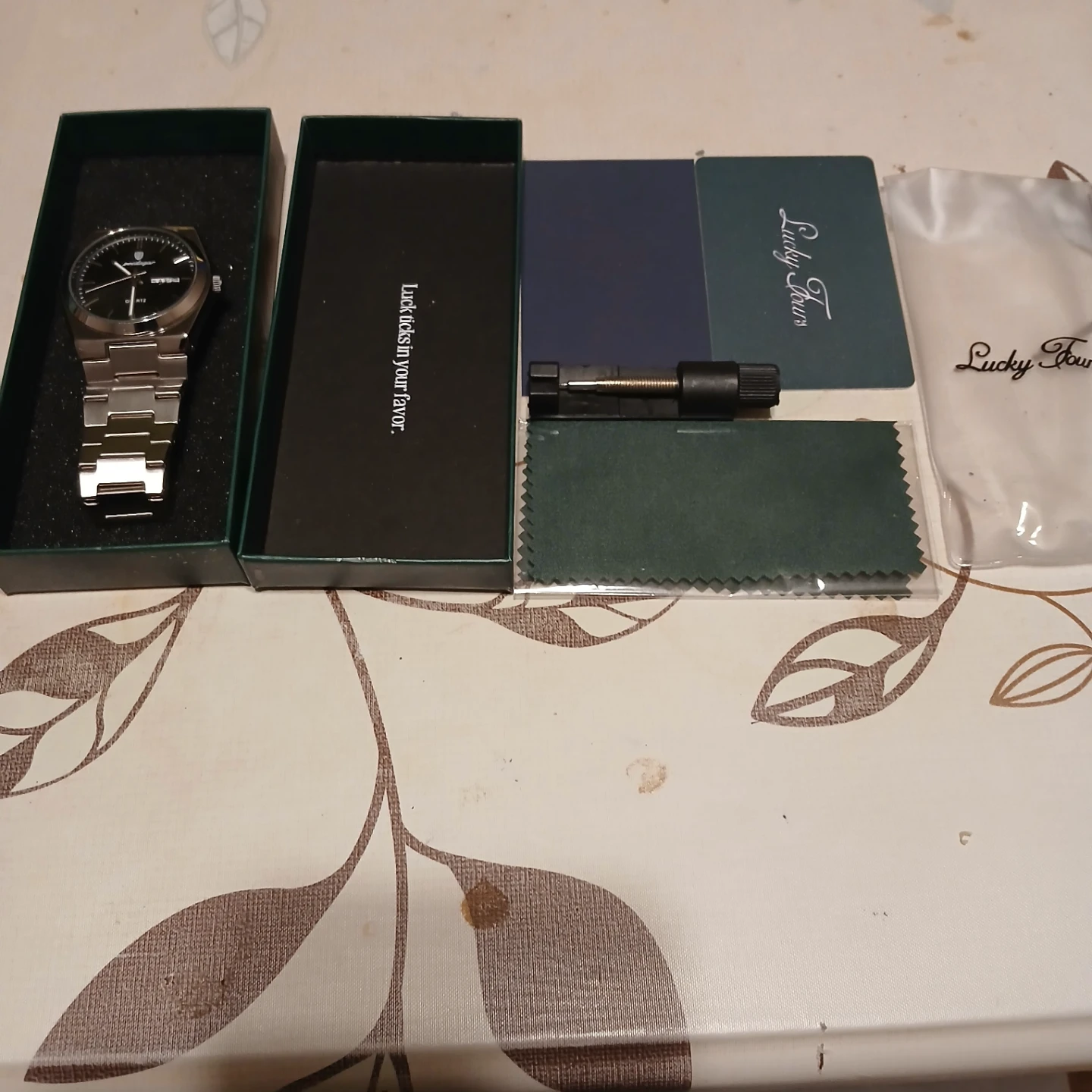 Lucky fours Men's Quartz Watch with Box - photo 5