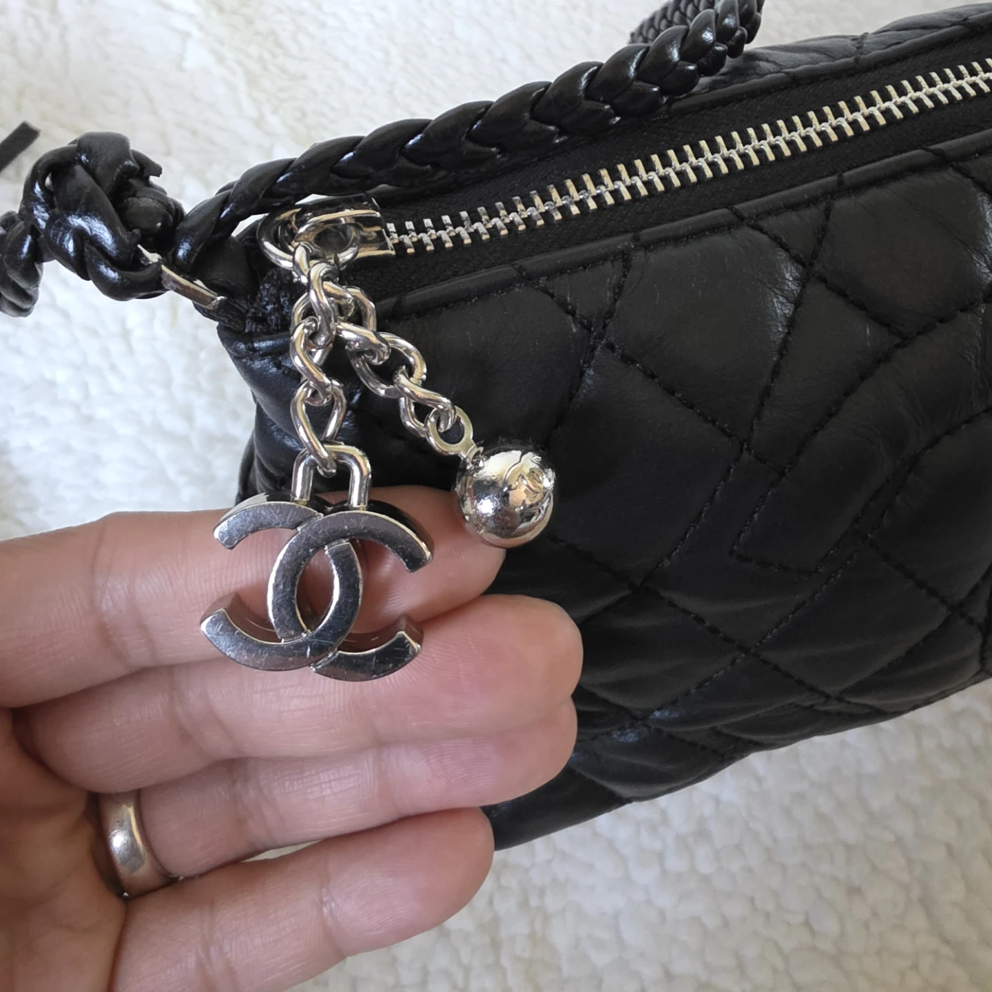 Cc Black Quilted Leather Shoulder Bag - photo 3