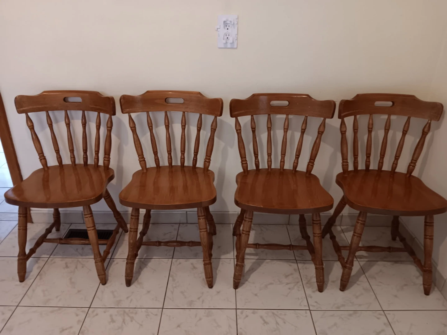 Set of 4 Wooden Dining Chairs