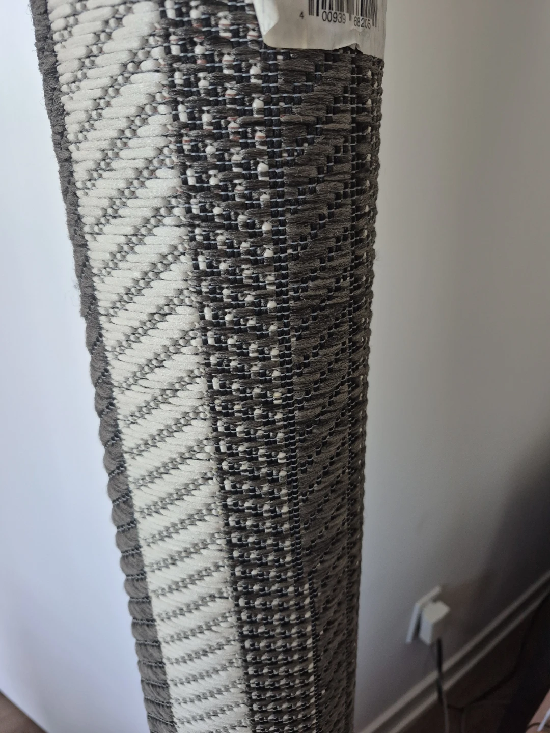 Area Rug - 7'10" x 9'10"