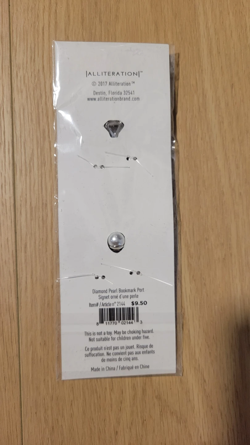 Alliteration Luxe Diamond Pearl Signet Bookmarks - photo 2