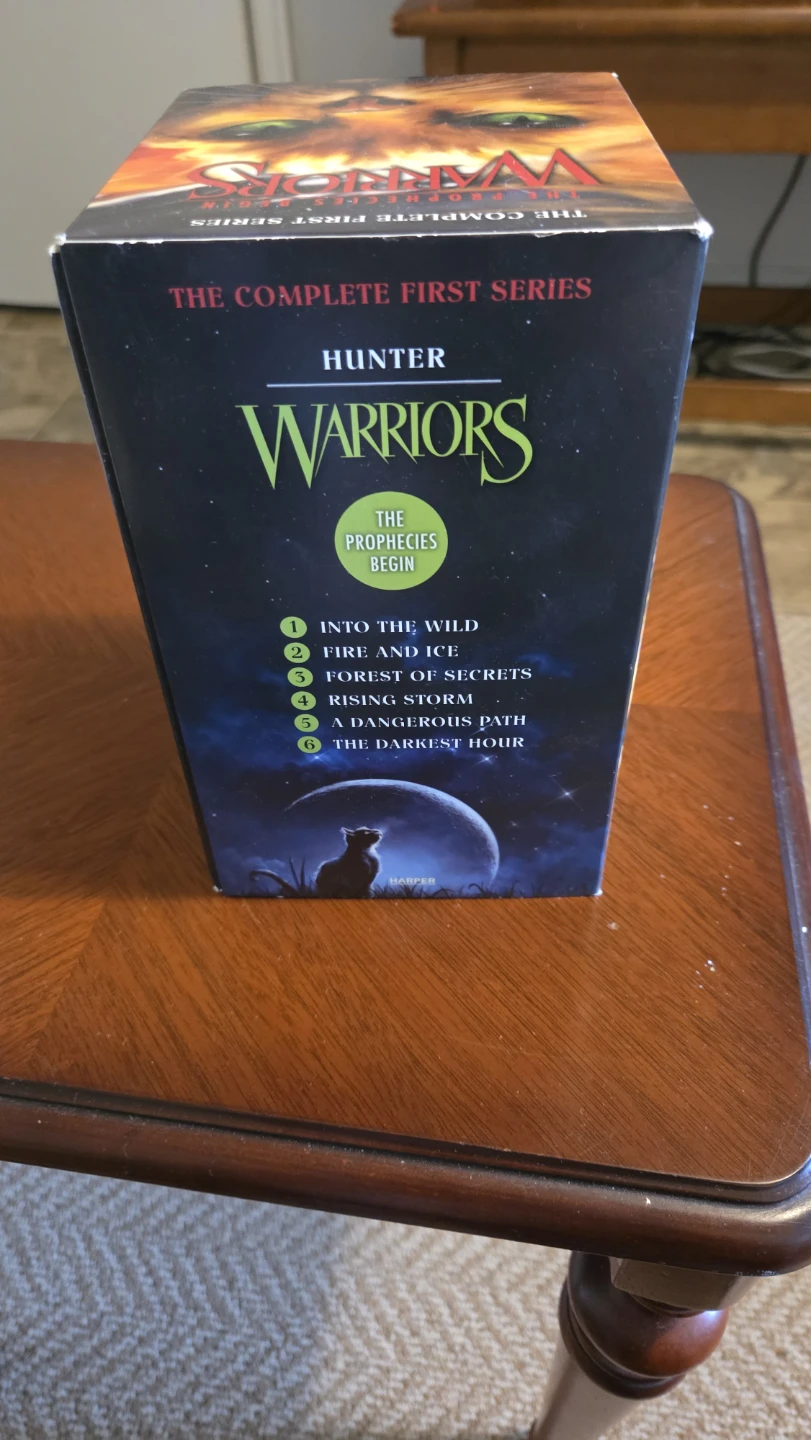 Warriors: The Complete First Series Box Set - photo 3
