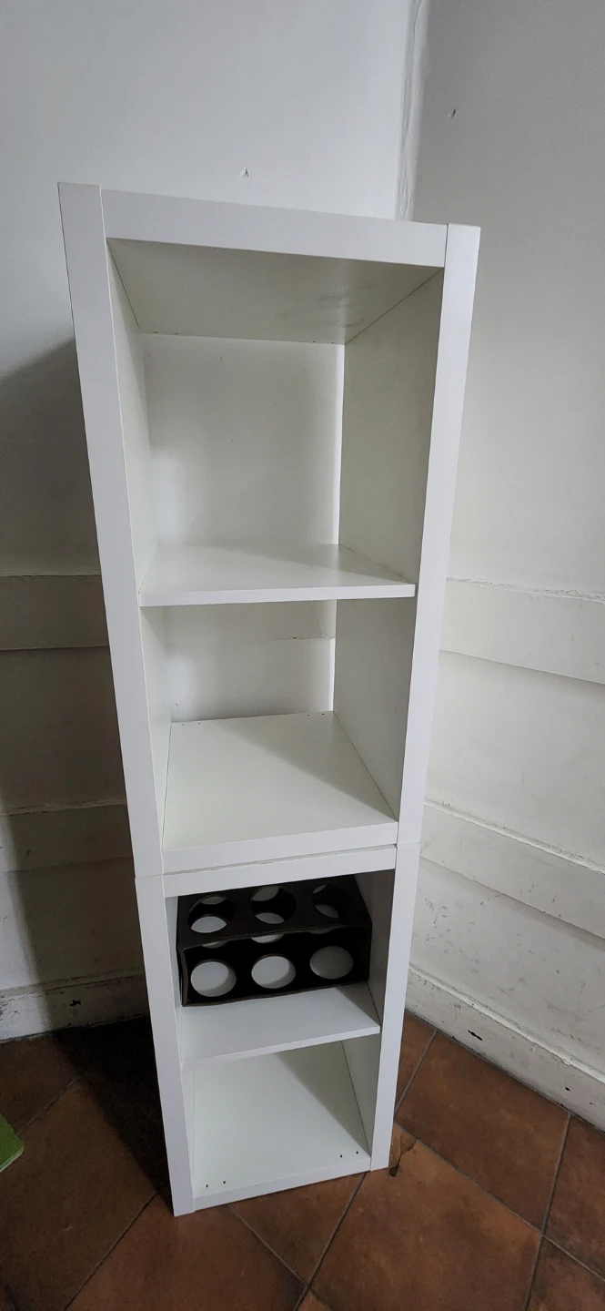 White Cube Shelving Unit with Insert