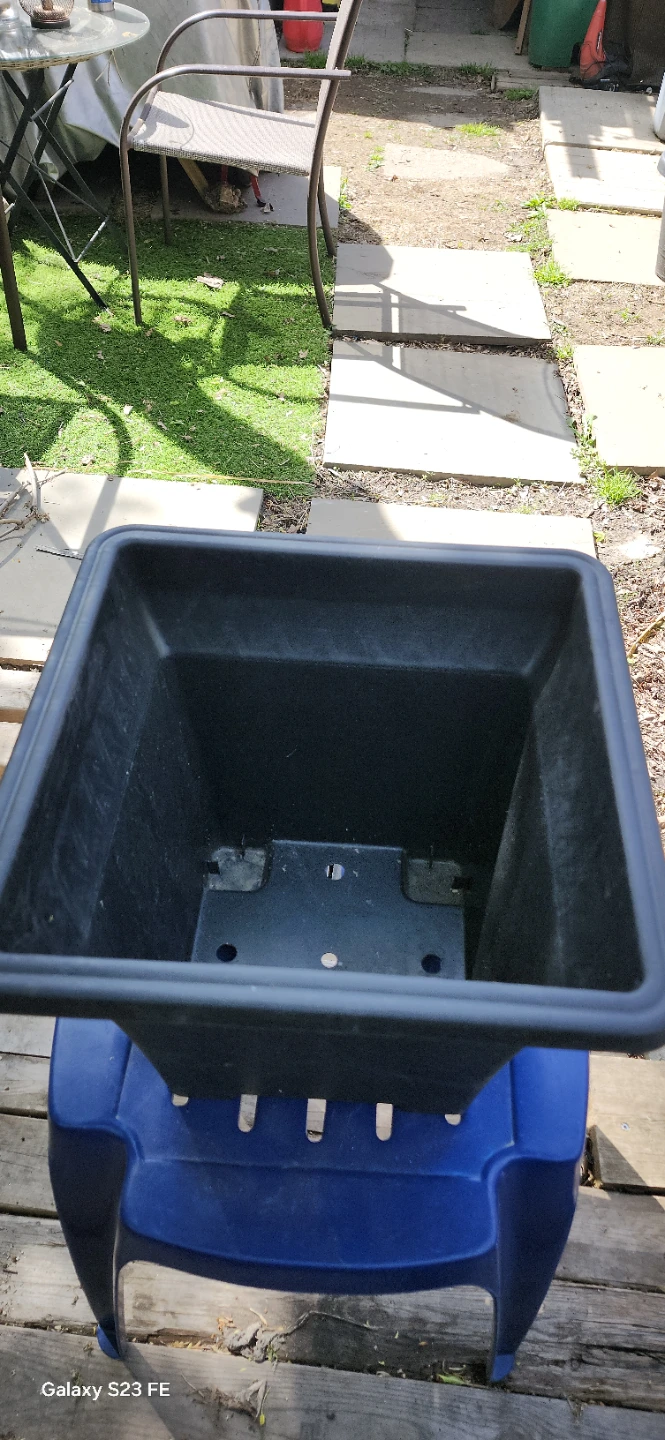 Black Square Plastic Planter Pot. $11  EACH - photo 3