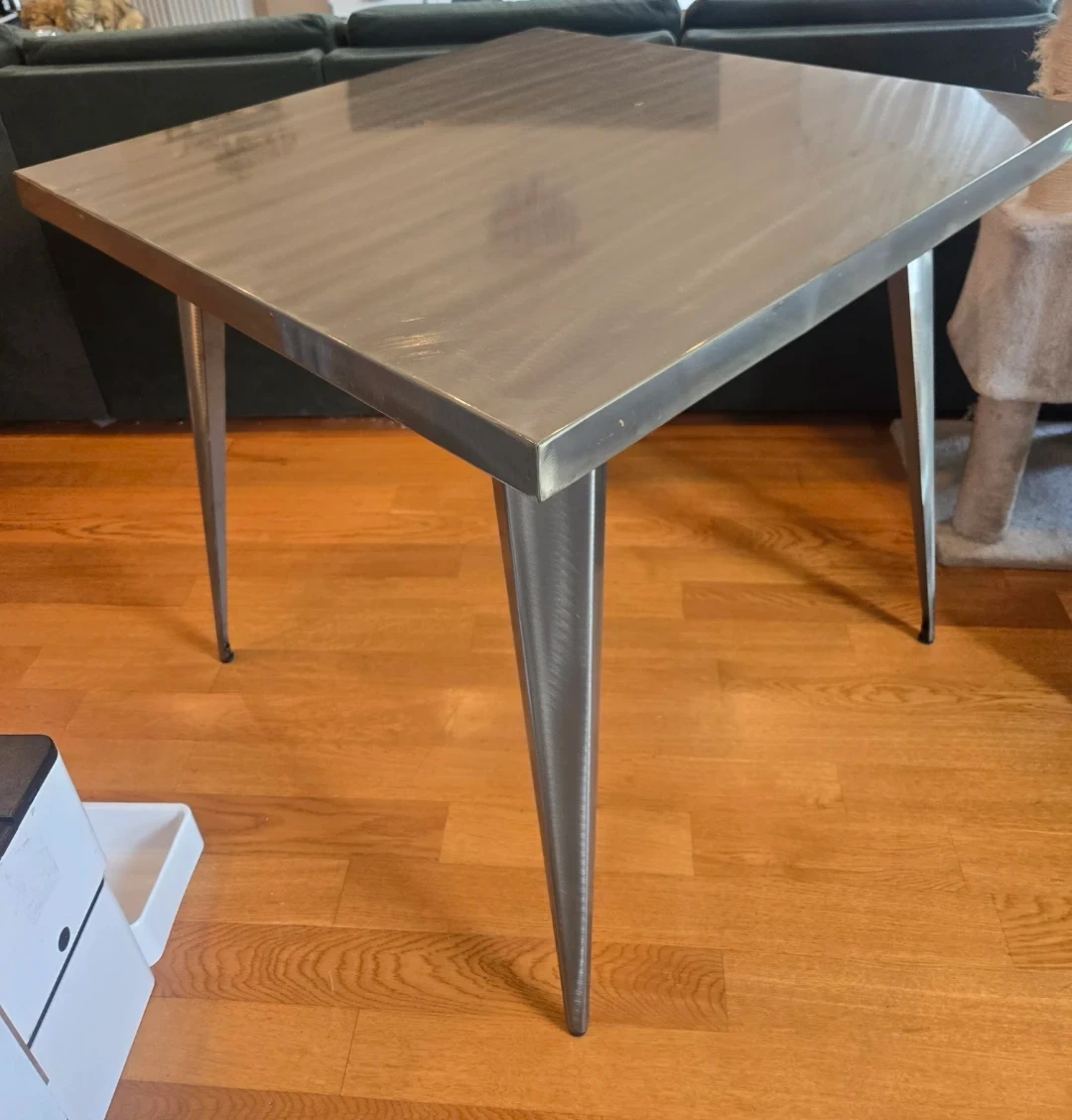 Square dining table - photo 2