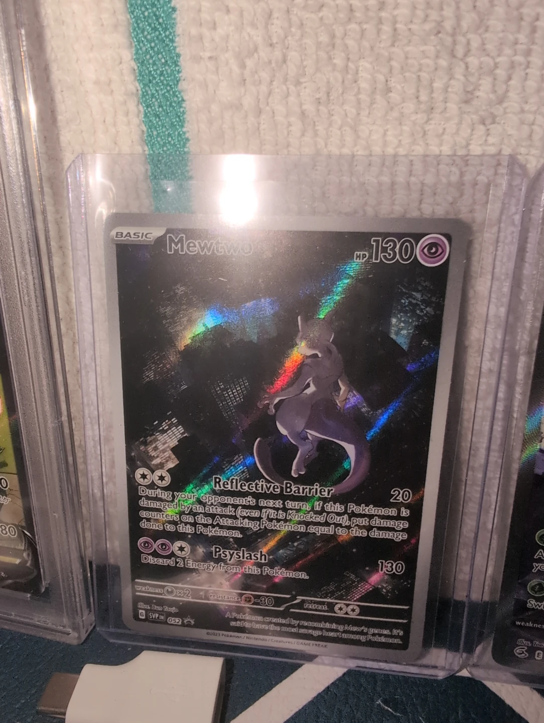 Mewtwo #52 Pokémon card