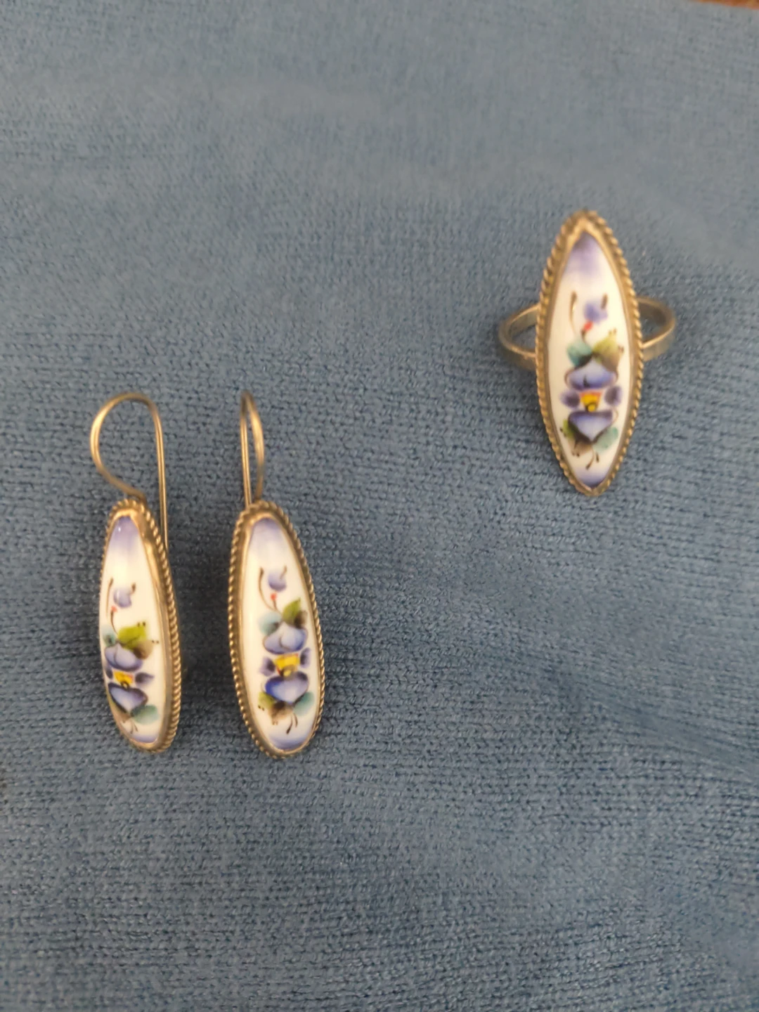Russian Vintage Enamel Floral Ring and Earrings Set