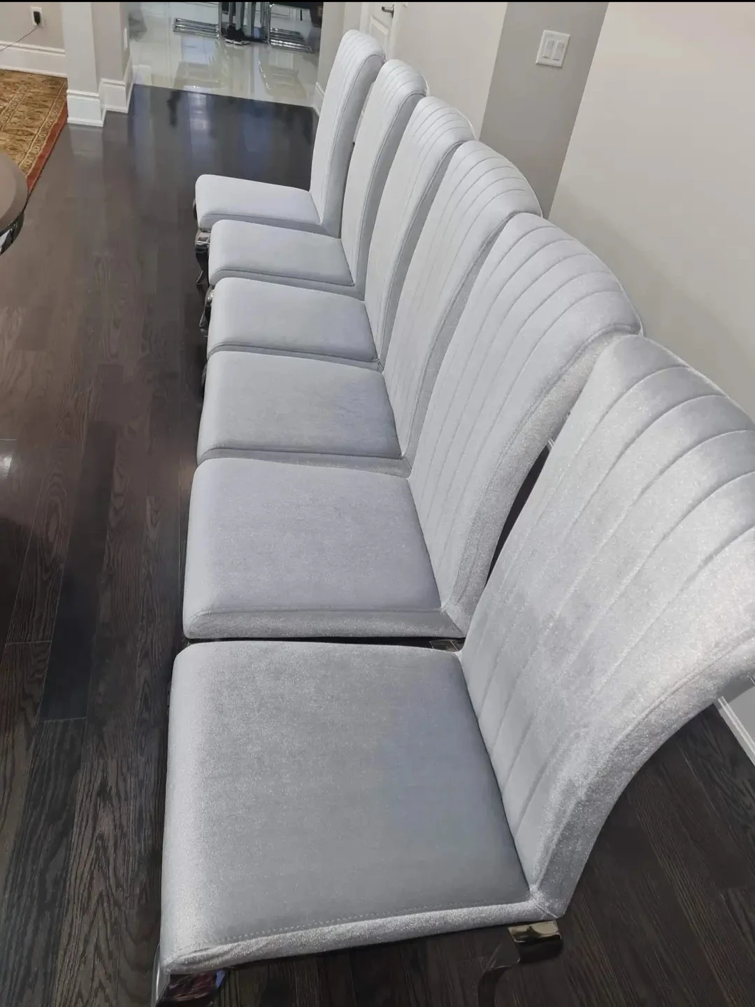Round glass dining table with 6 chairs - photo 3
