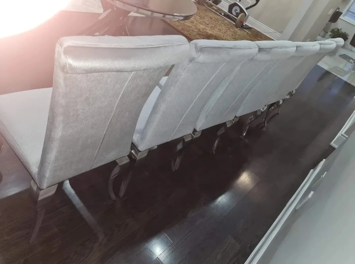 Round glass dining table with 6 chairs - photo 4