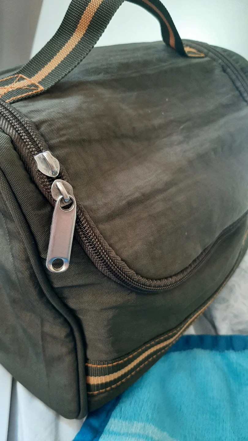 Olive Green Toiletry Bag - photo 3