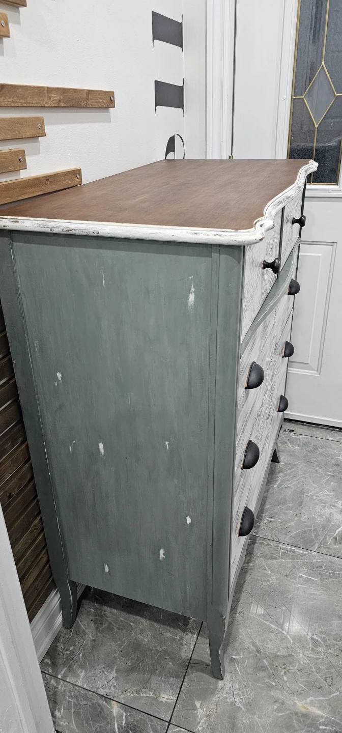 Vintage Dresser | Farmhouse| Shabby Chic| Rustic| Upcycled - photo 5