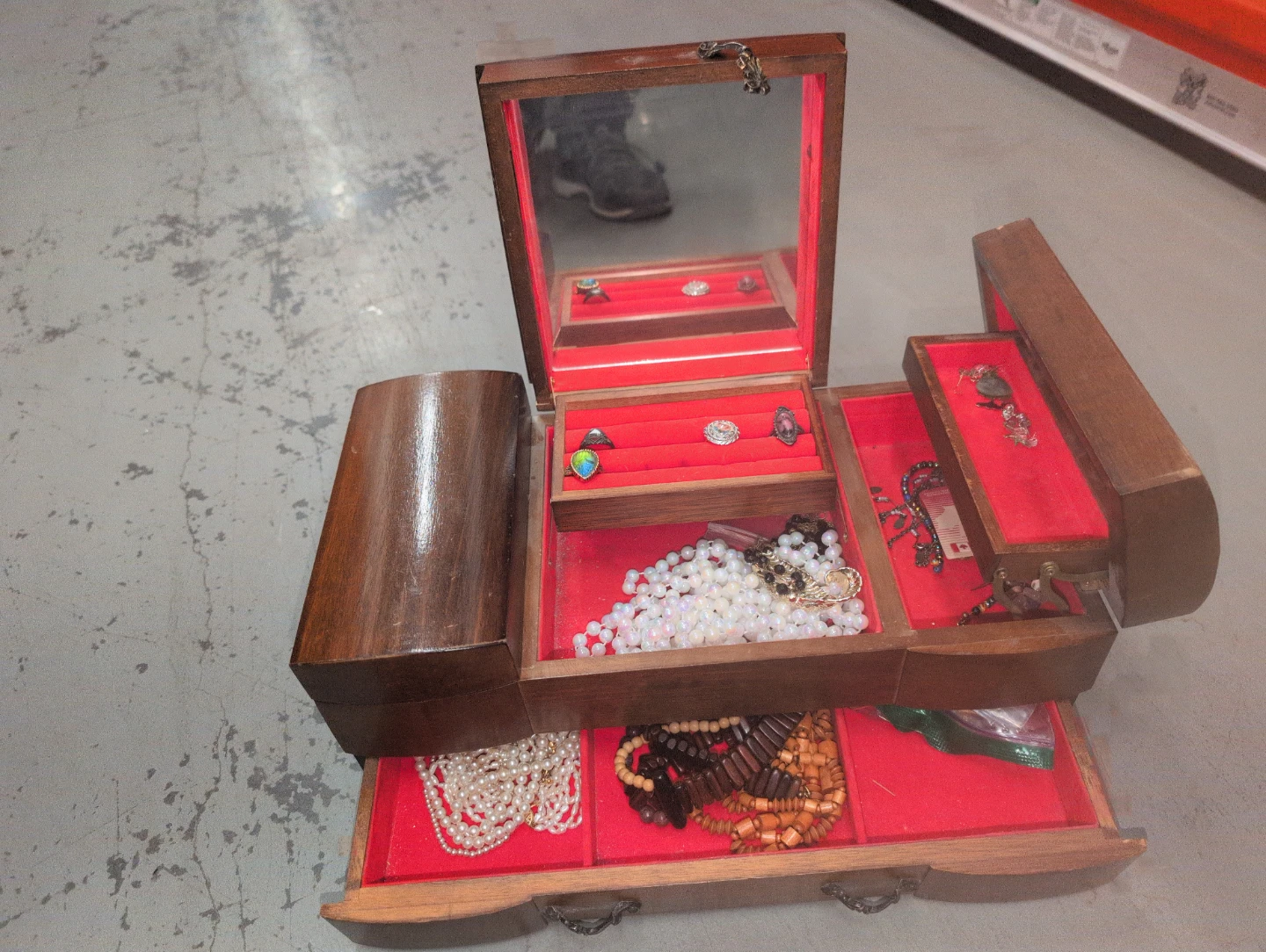 Wooden Jewellery Box with Mirror - photo 2