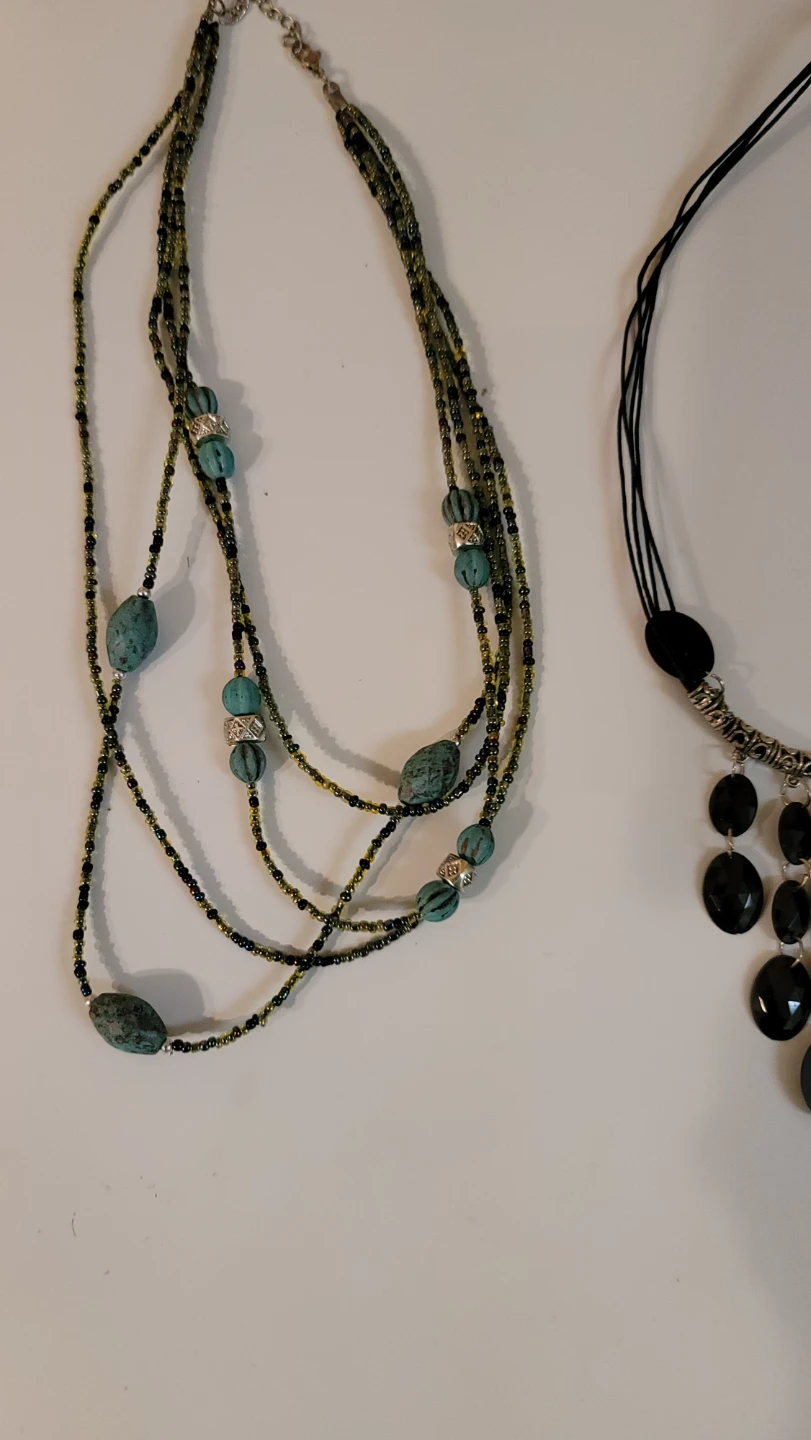 Set of 3 beaded necklaces(GG)